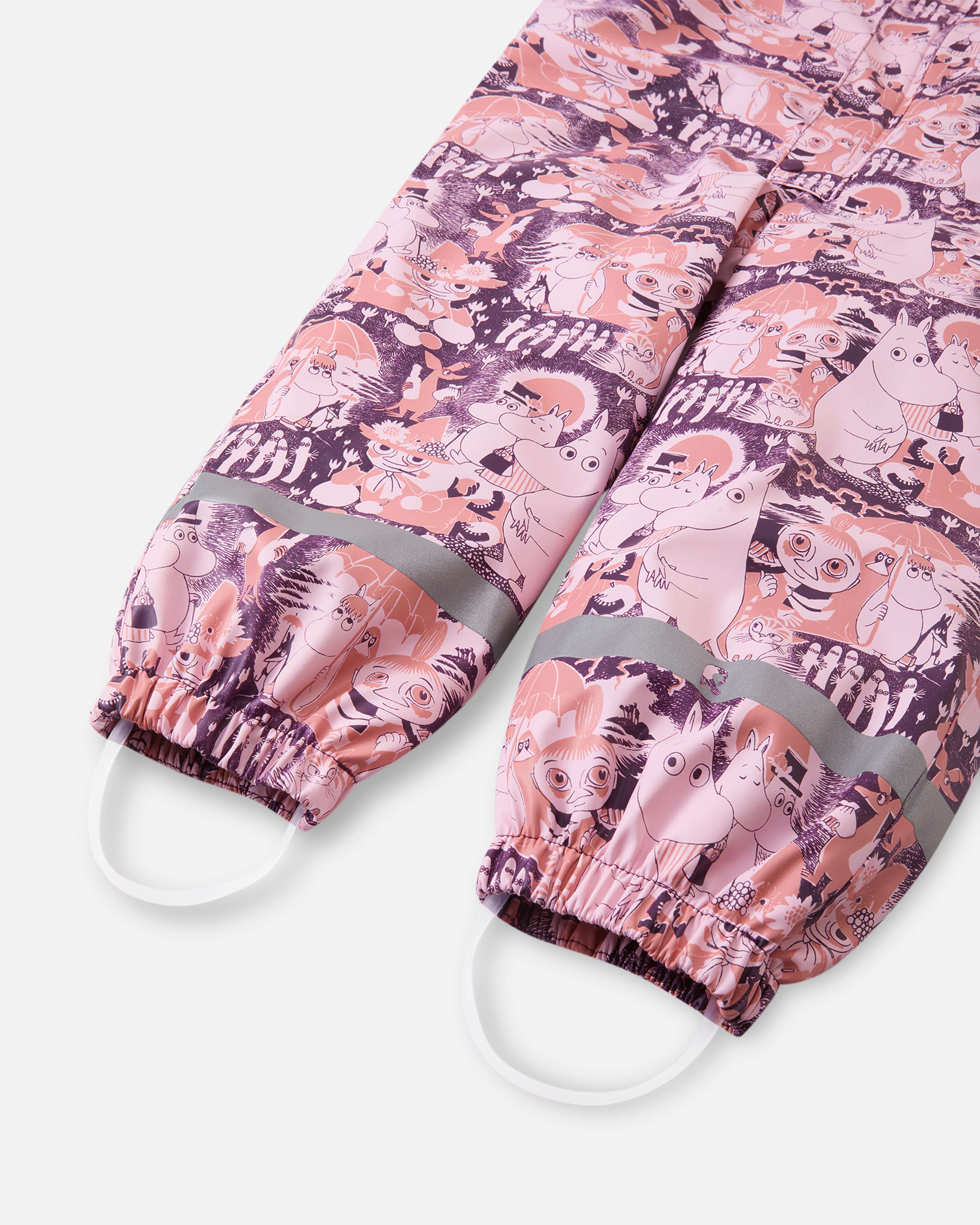 Regnöverall Moomin Rapakko, från Reima, i färgen pale rose. Klicka för att öppna bilden i stort format