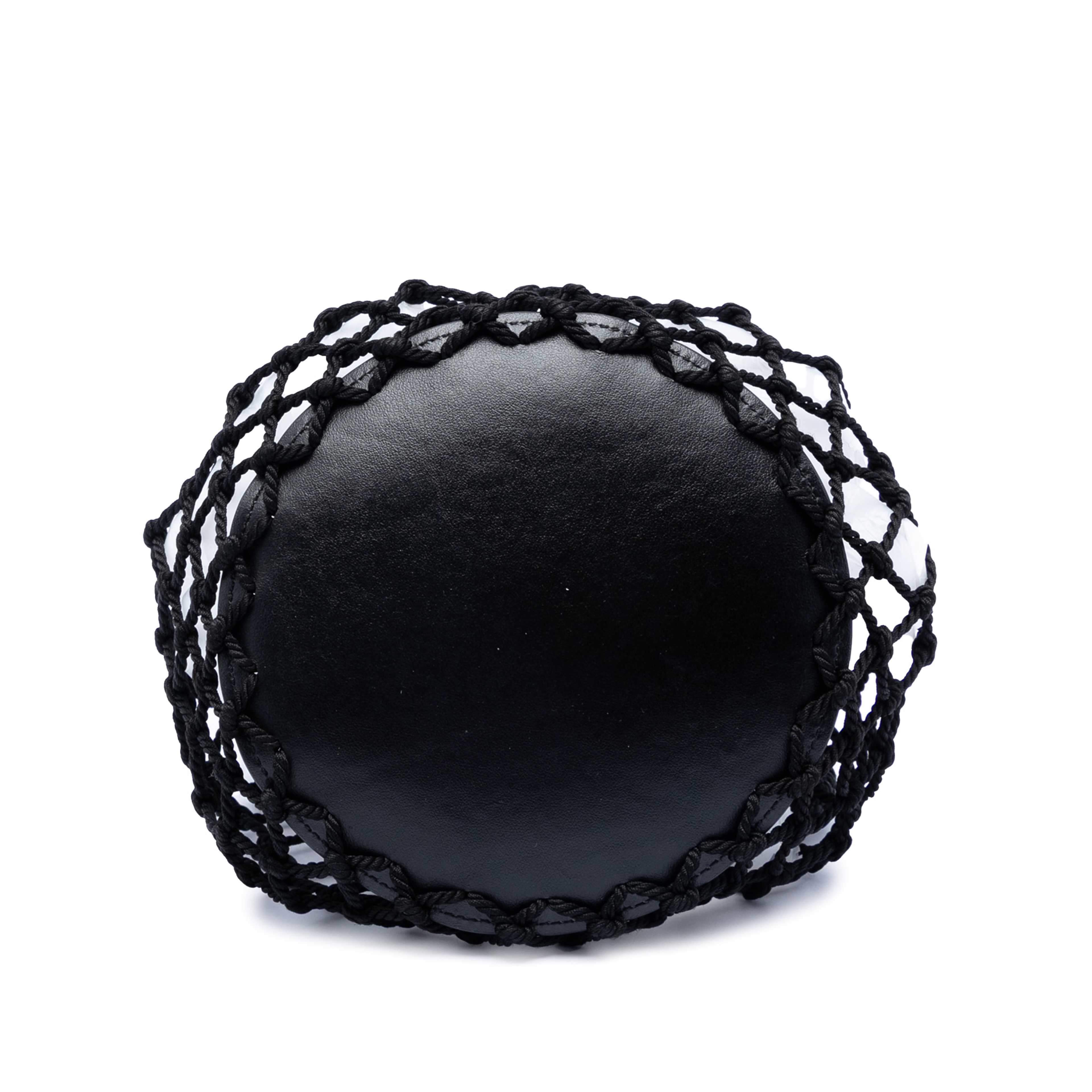 Prada Mesh And Leather Bucket Bag, från Luxclusif, i färgen svart. Klicka för att öppna bilden i stort format