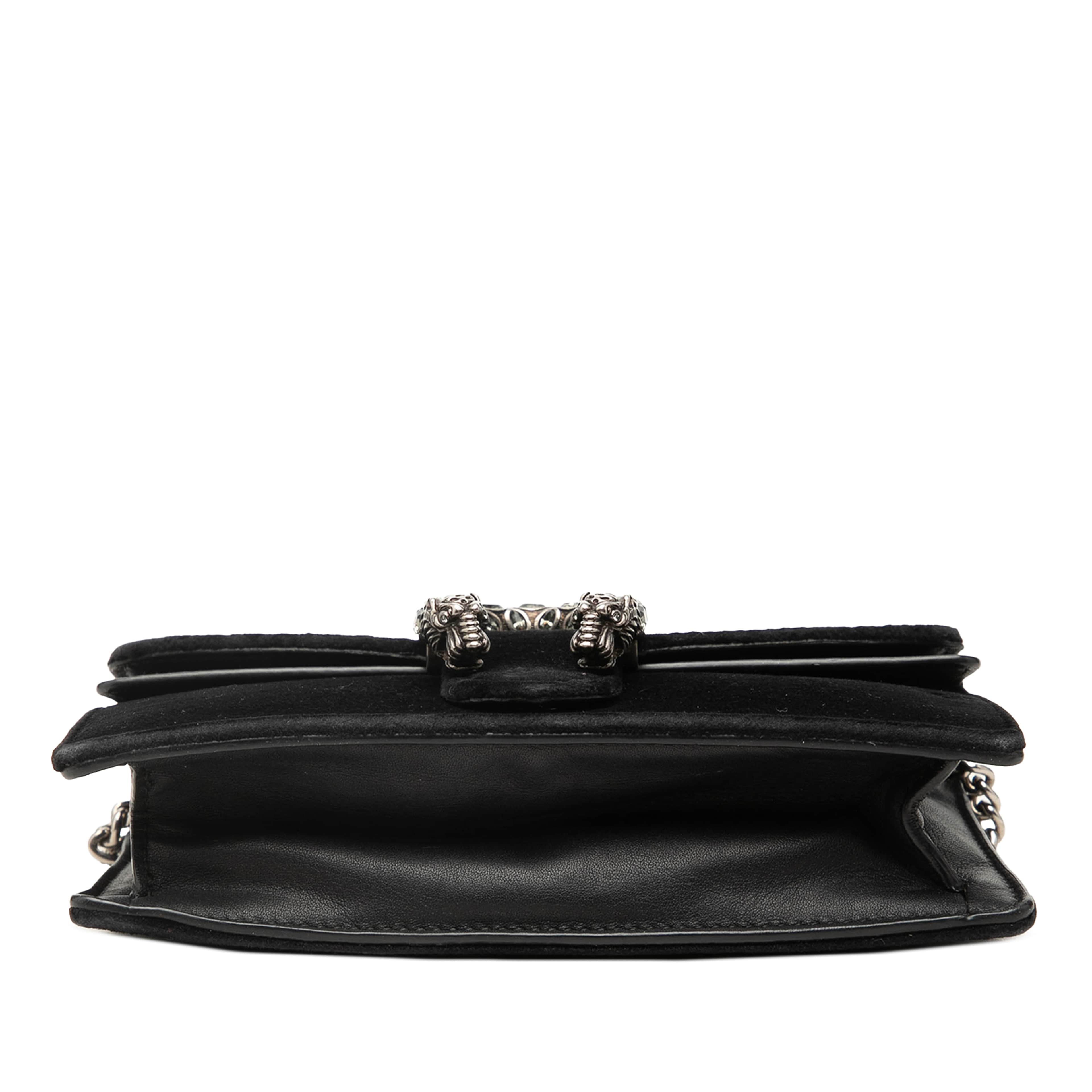 Gucci Mini Velvet Dionysus Crossbody, från Luxclusif, i färgen svart. Klicka för att öppna bilden i stort format