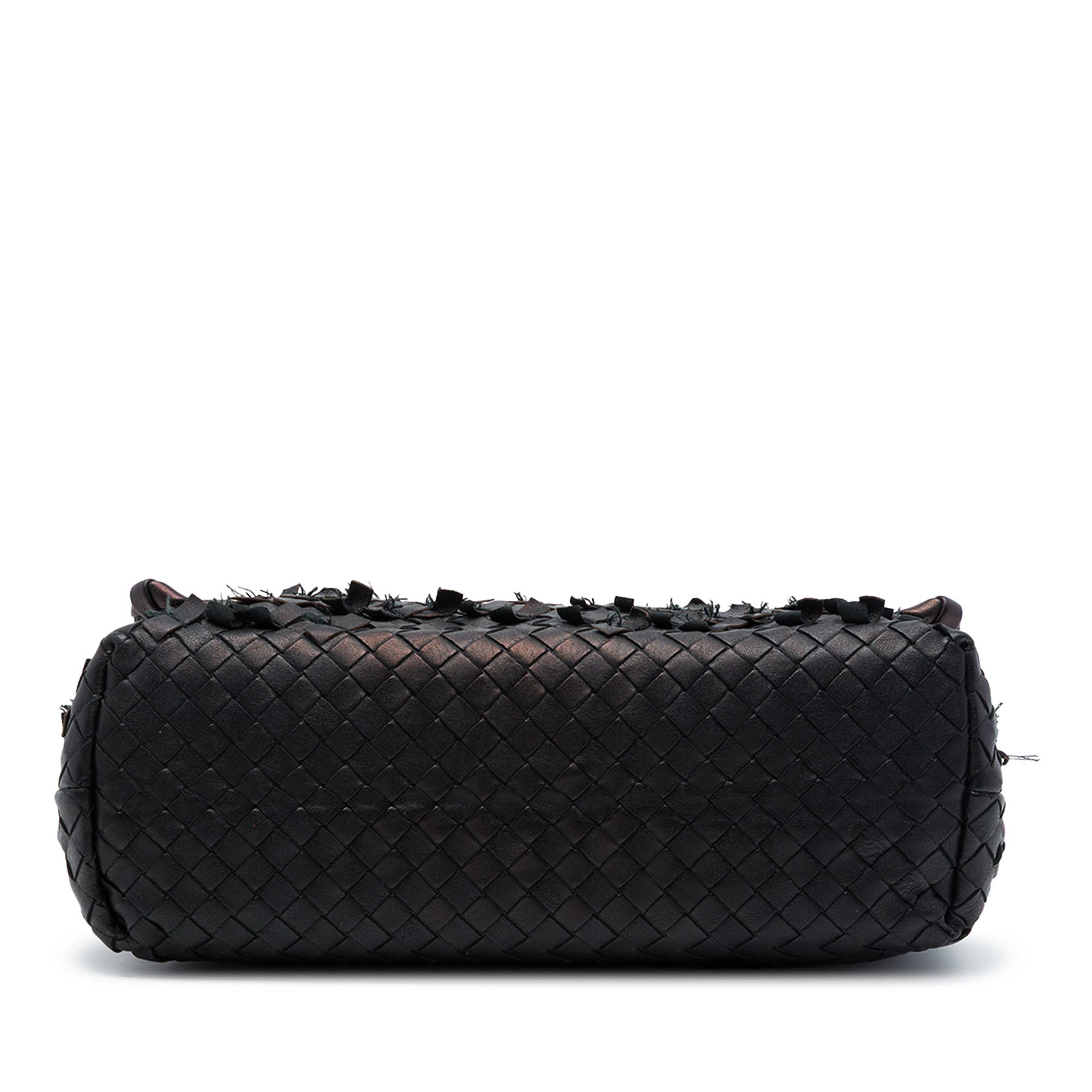 Bottega Veneta Nappa Intrecciato Tobu Olimpia Shoulder Bag, från Luxclusif, i färgen brun. Klicka för att öppna bilden i stort format