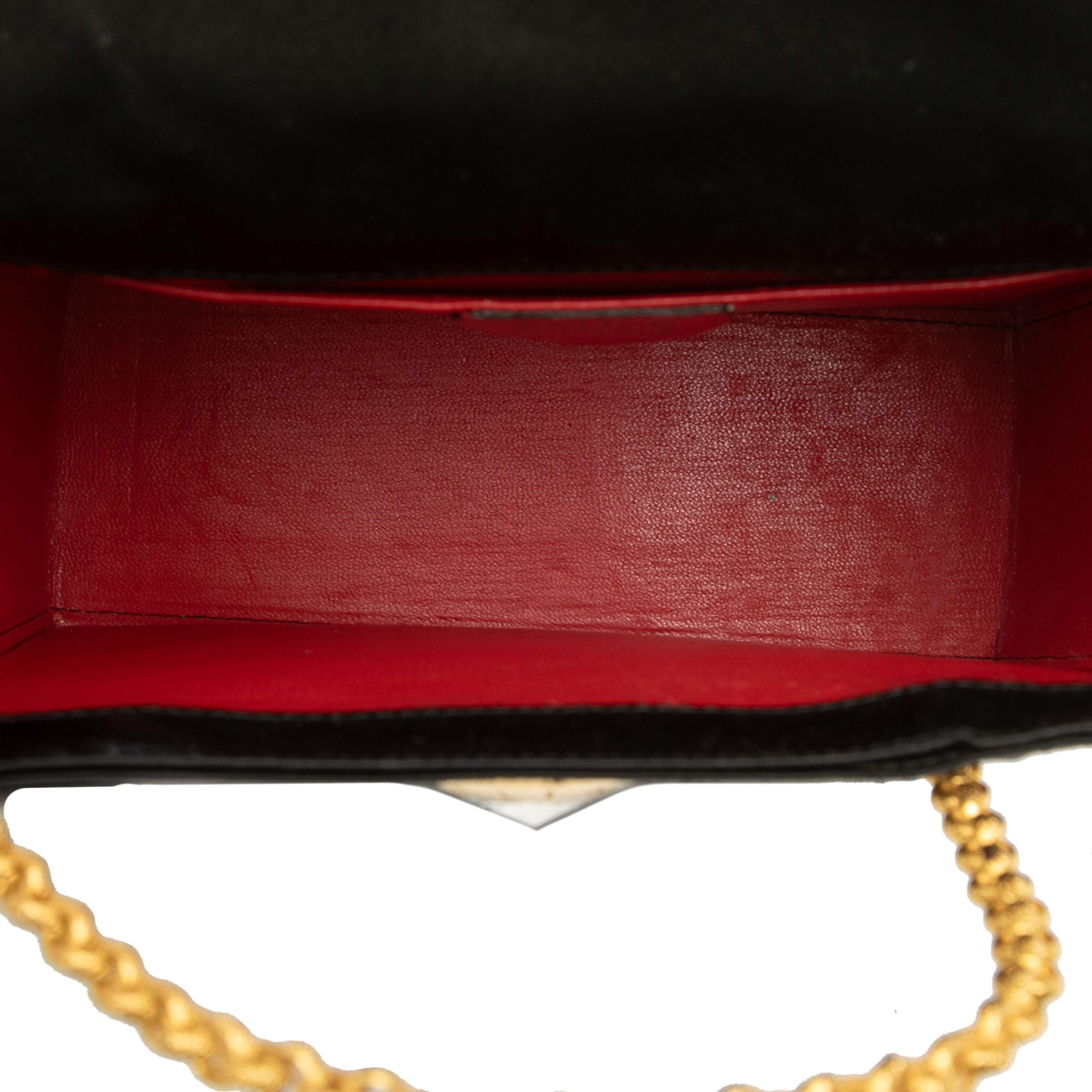 Celine Satin Starball Chain Top Handle Bag, från Luxclusif, i färgen svart. Klicka för att öppna bilden i stort format