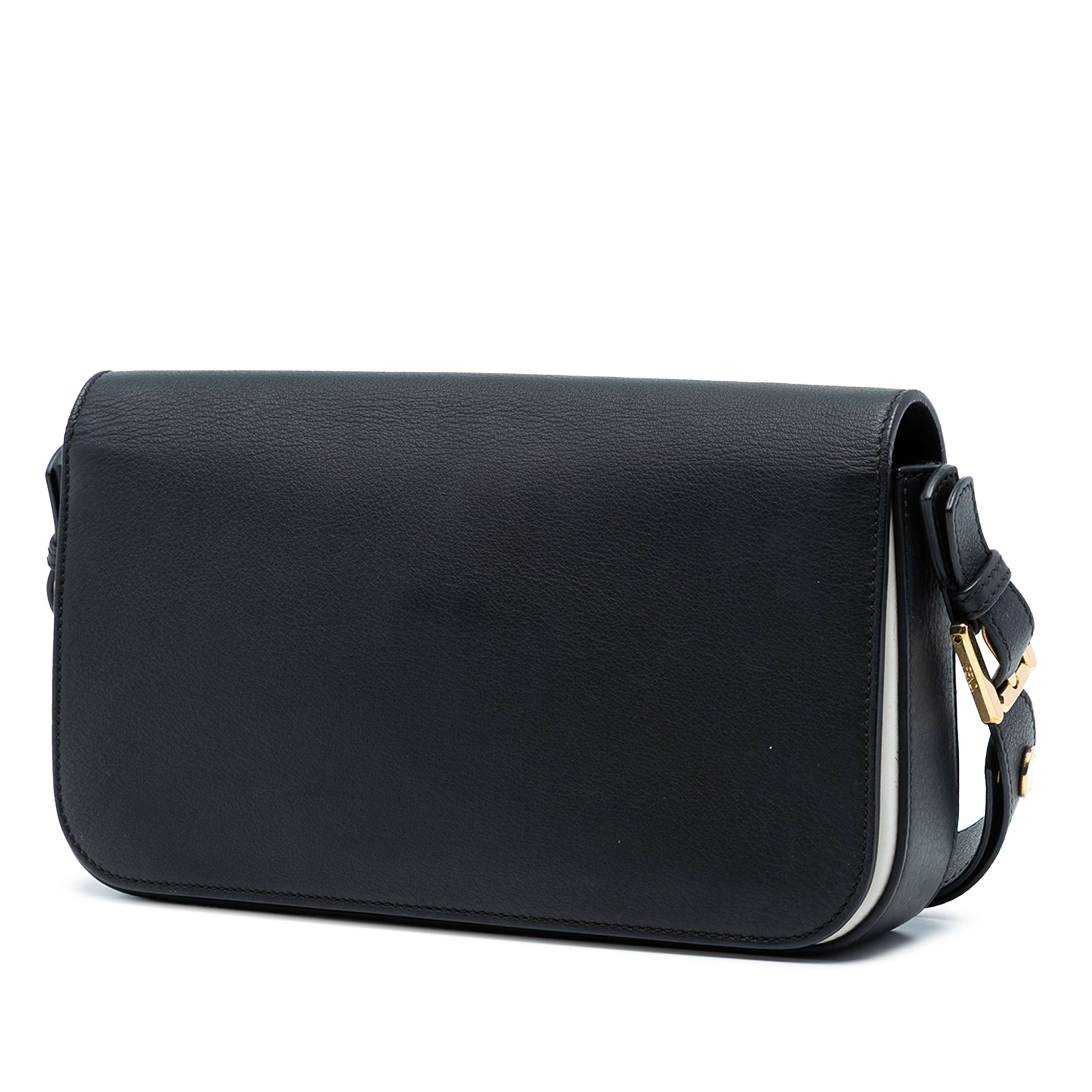 Fendi Leather 3baguette Shoulder Bag, från Luxclusif, i färgen black. Klicka för att öppna bilden i stort format