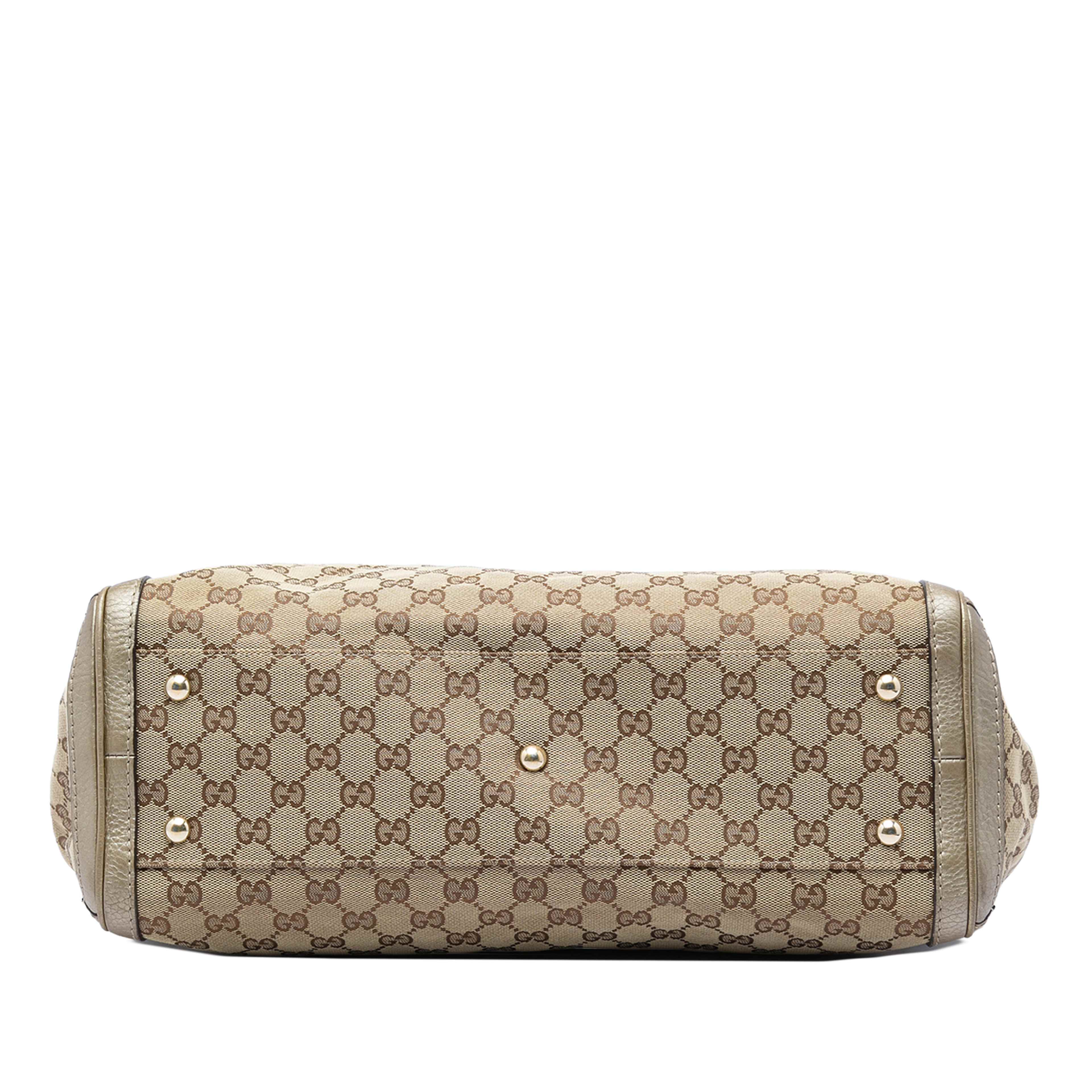 Gucci Gg Canvas Bella Tote, från Luxclusif, i färgen beige. Klicka för att öppna bilden i stort format