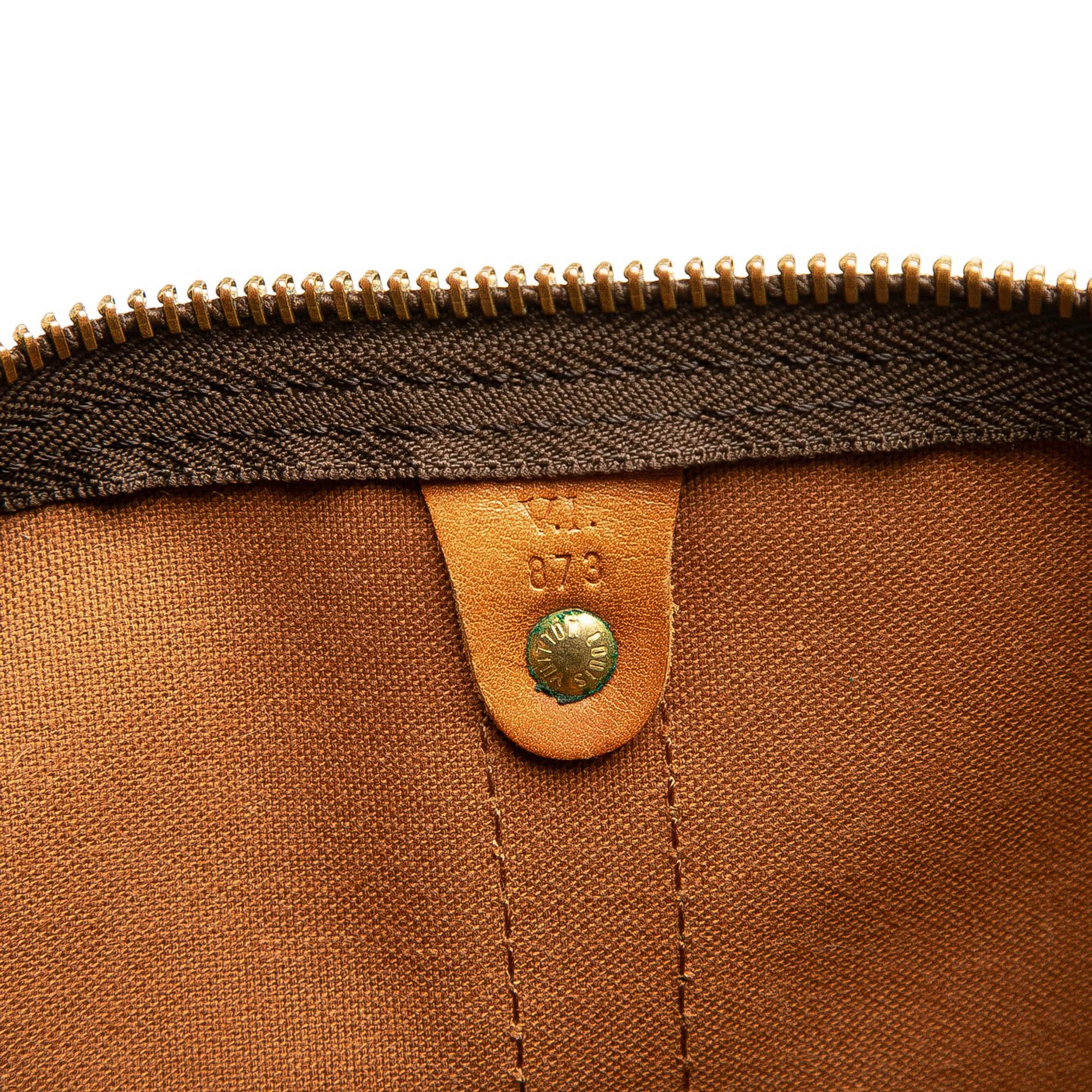 Louis Vuitton Monogram Keepall 45, från Luxclusif, i färgen brown. Klicka för att öppna bilden i stort format