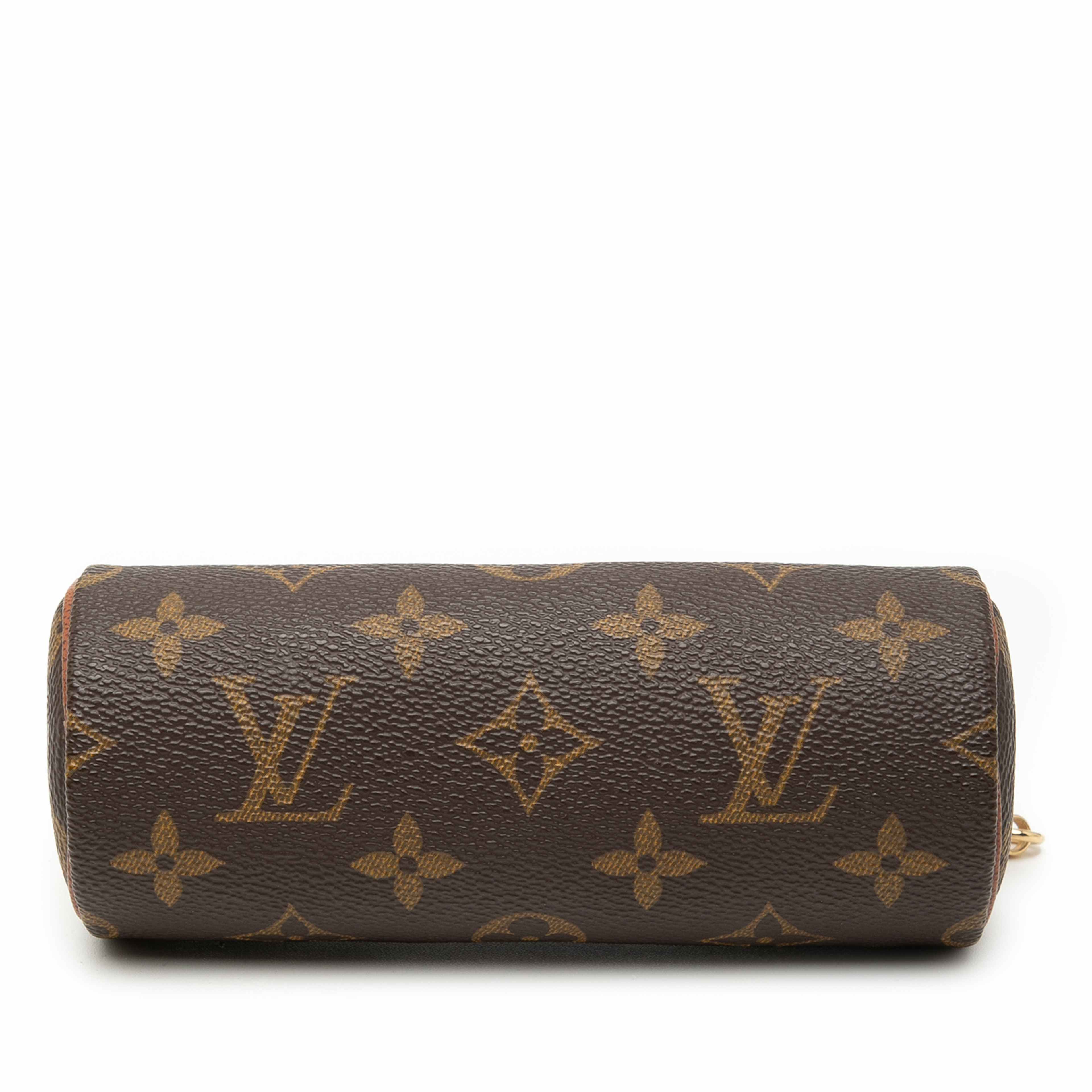 Louis Vuitton Monogram Papillon Pochette, från Luxclusif, i färgen brown. Klicka för att öppna bilden i stort format