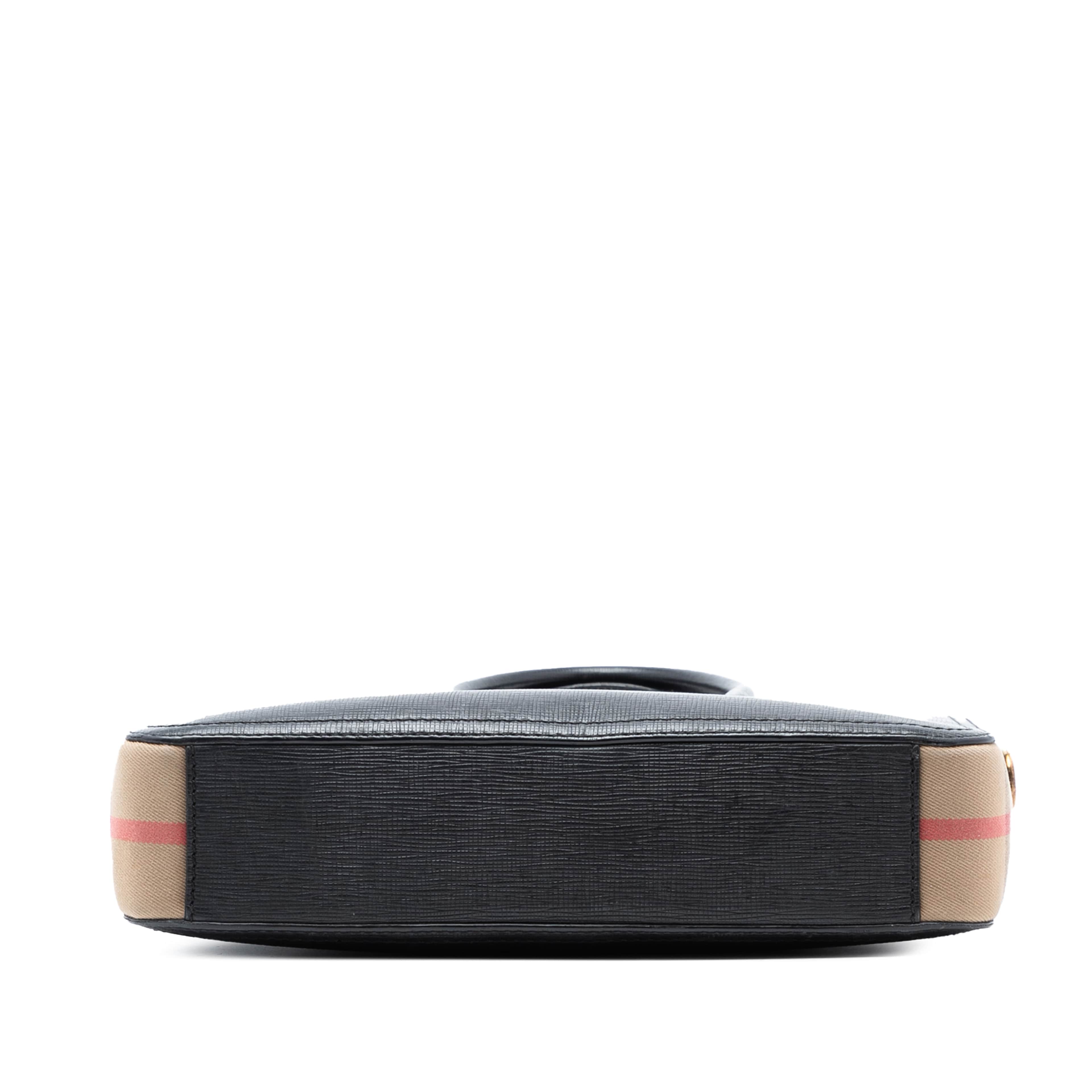 Burberry Leather And Mega Check Canvas Banwell Tote, från Luxclusif, i färgen black. Klicka för att öppna bilden i stort format