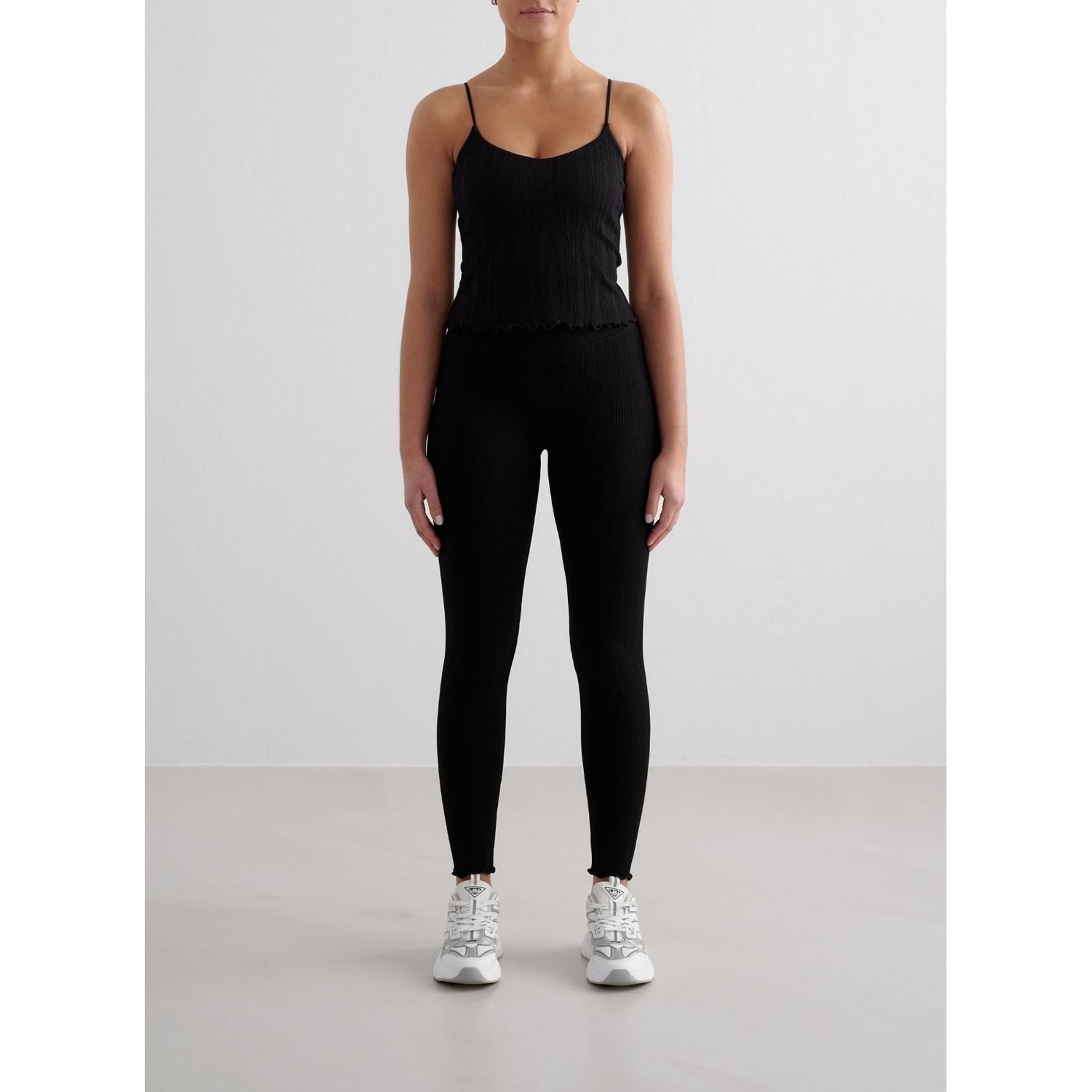 Black Tulip Singlet