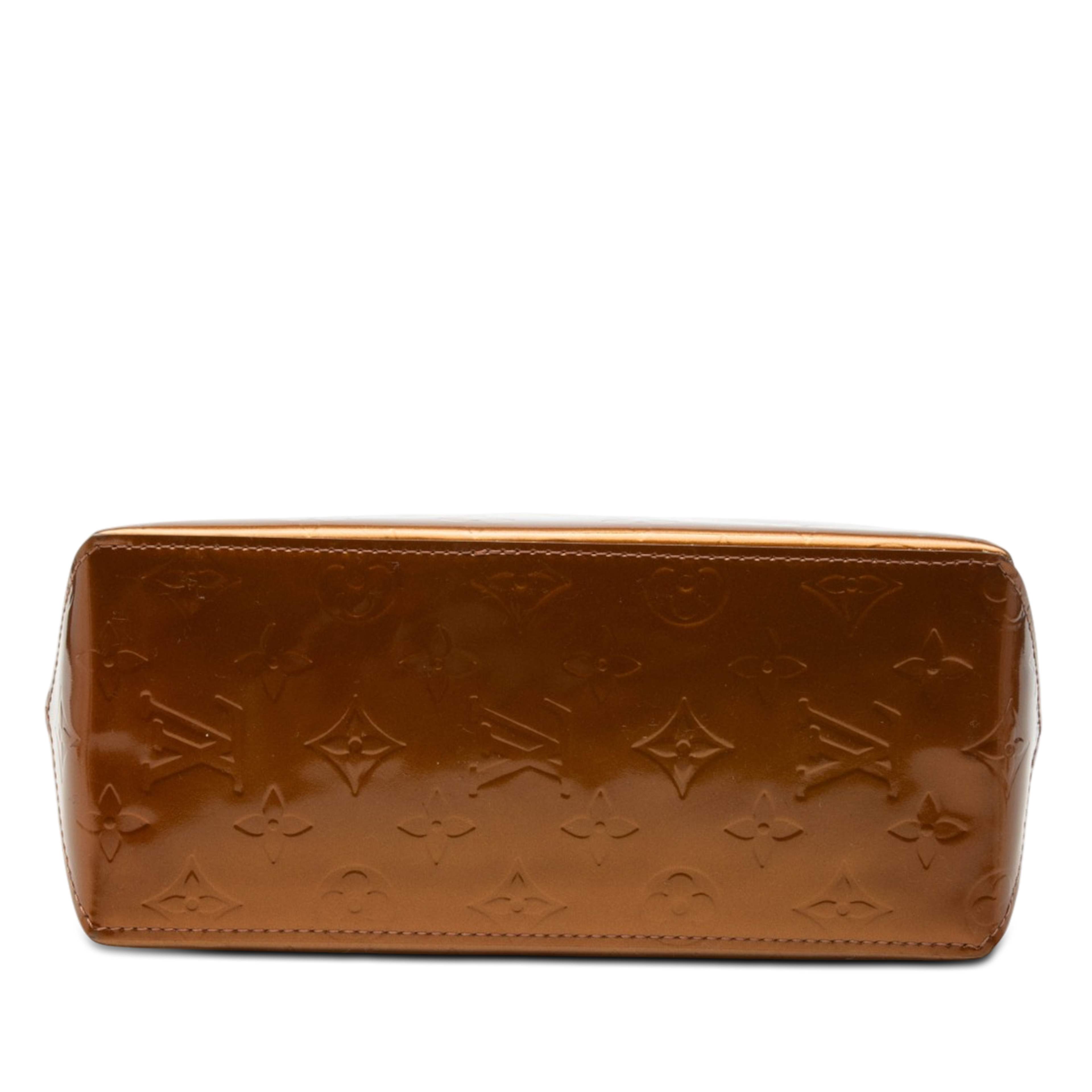 Louis Vuitton Monogram Vernis Reade Pm, från Luxclusif, i färgen brun. Klicka för att öppna bilden i stort format