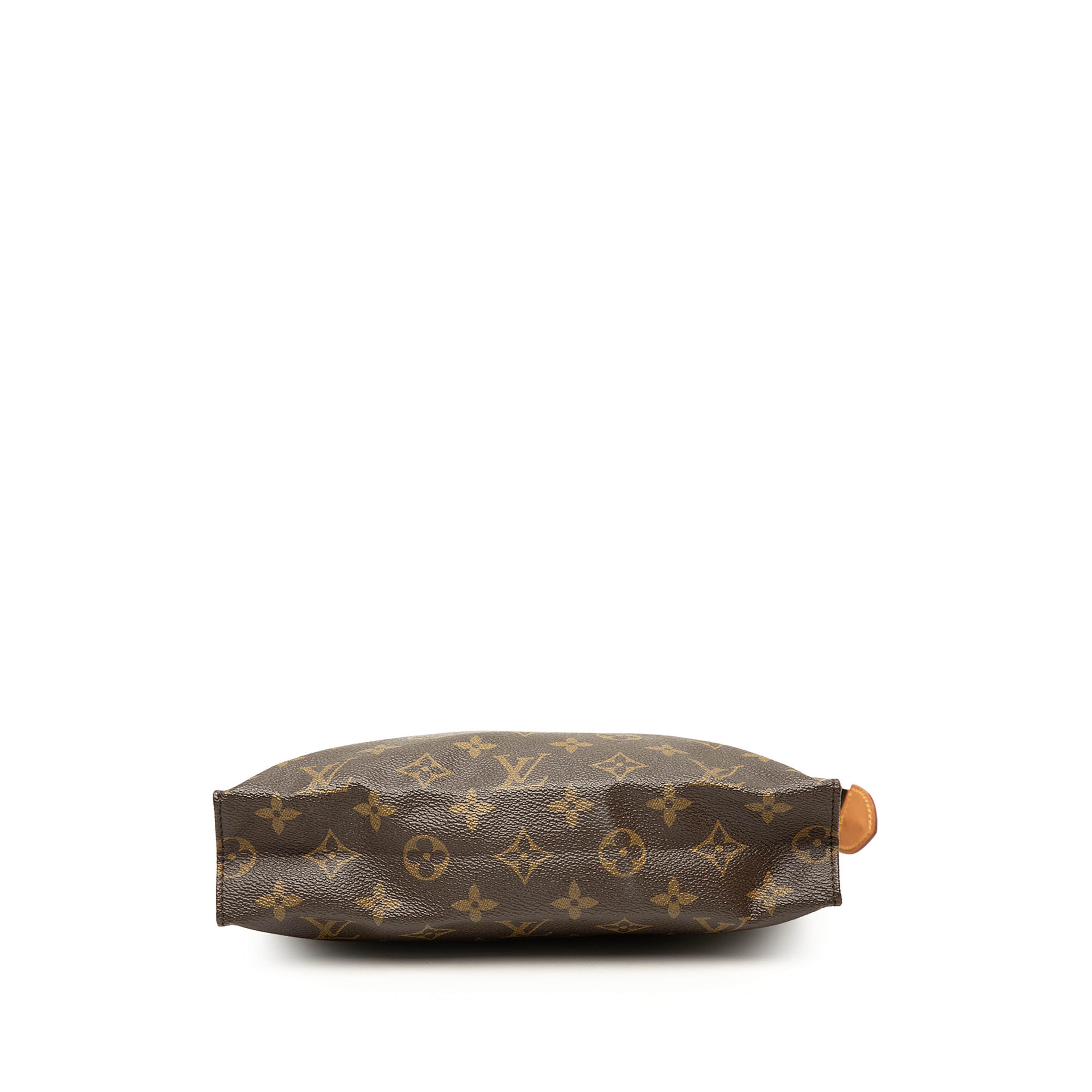 Louis Vuitton Monogram Toiletry Pouch 26, från Luxclusif, i färgen brun. Klicka för att öppna bilden i stort format