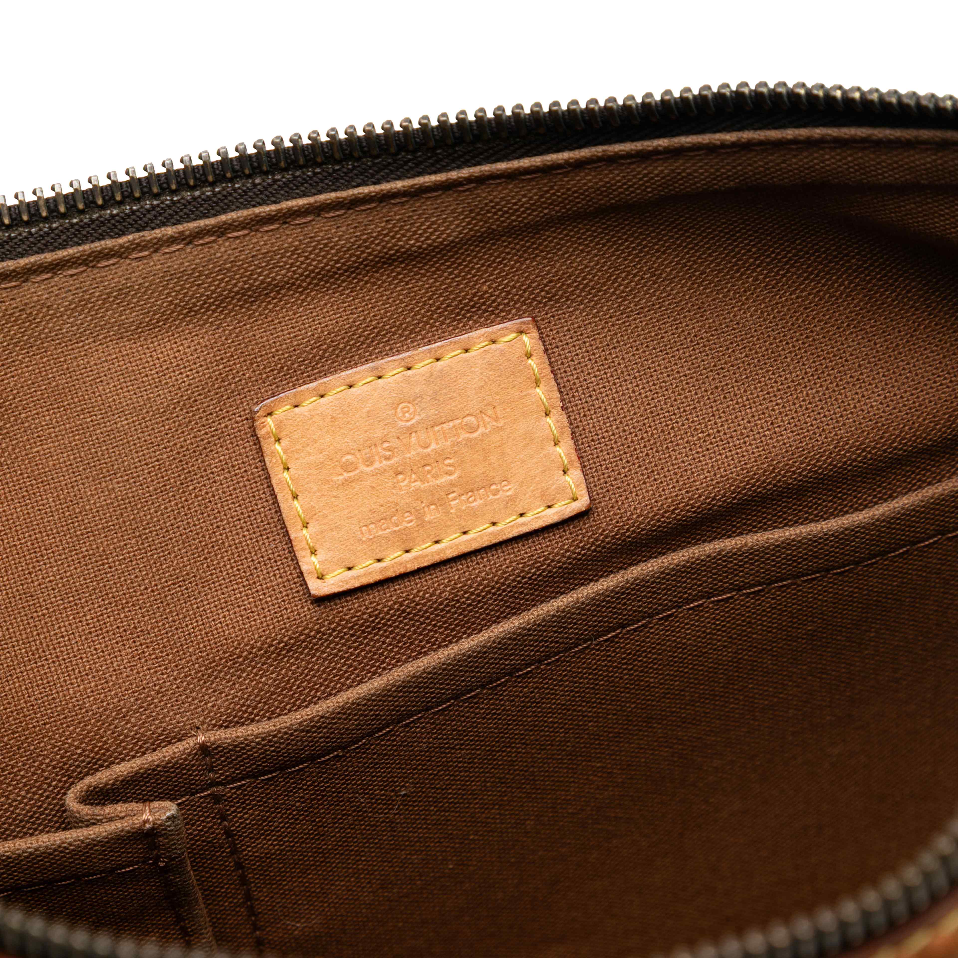 Louis Vuitton Monogram Tulum Pm, från Luxclusif, i färgen brown. Klicka för att öppna bilden i stort format