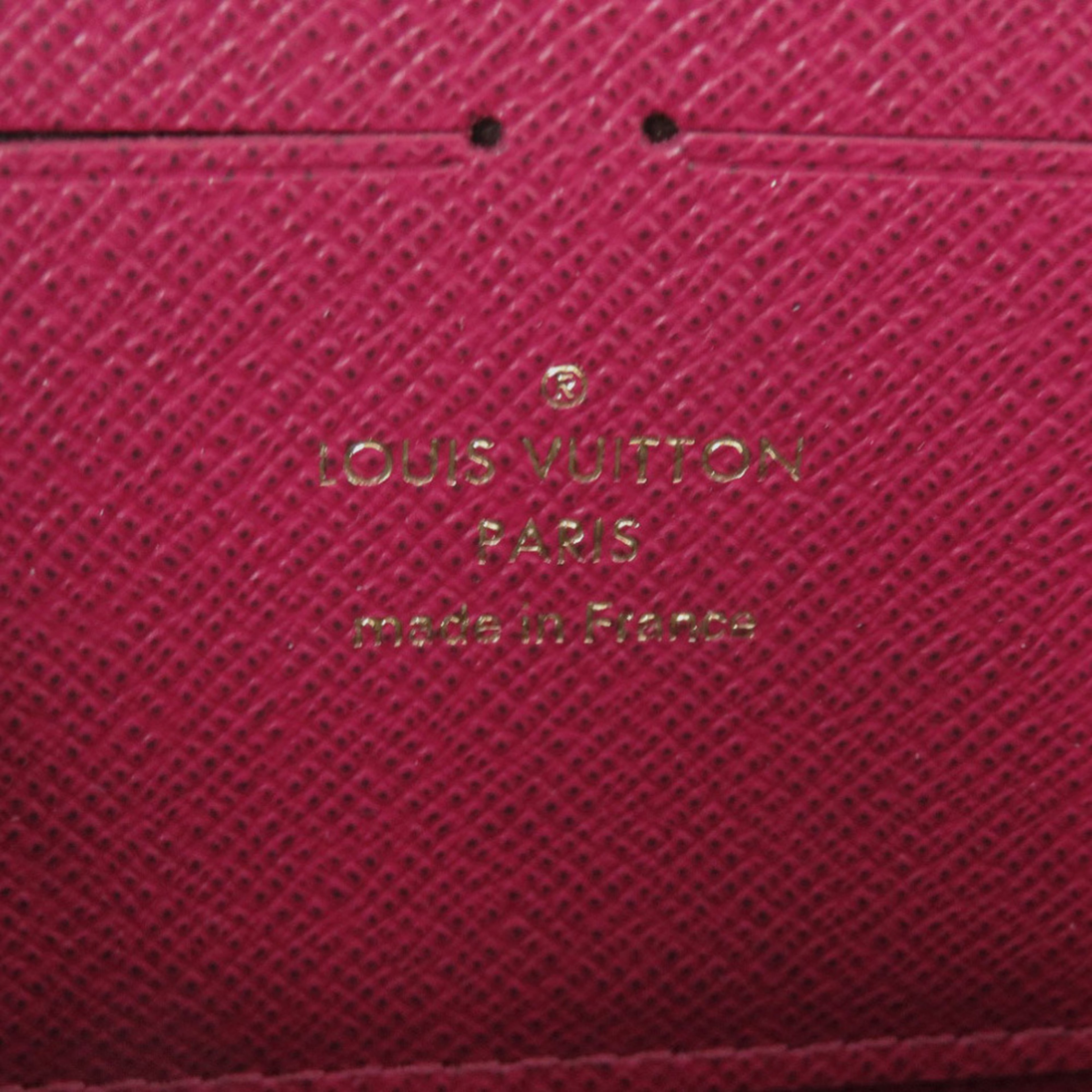 Louis Vuitton Monogram Clemence Long Wallet, från Luxclusif, i färgen brown. Klicka för att öppna bilden i stort format