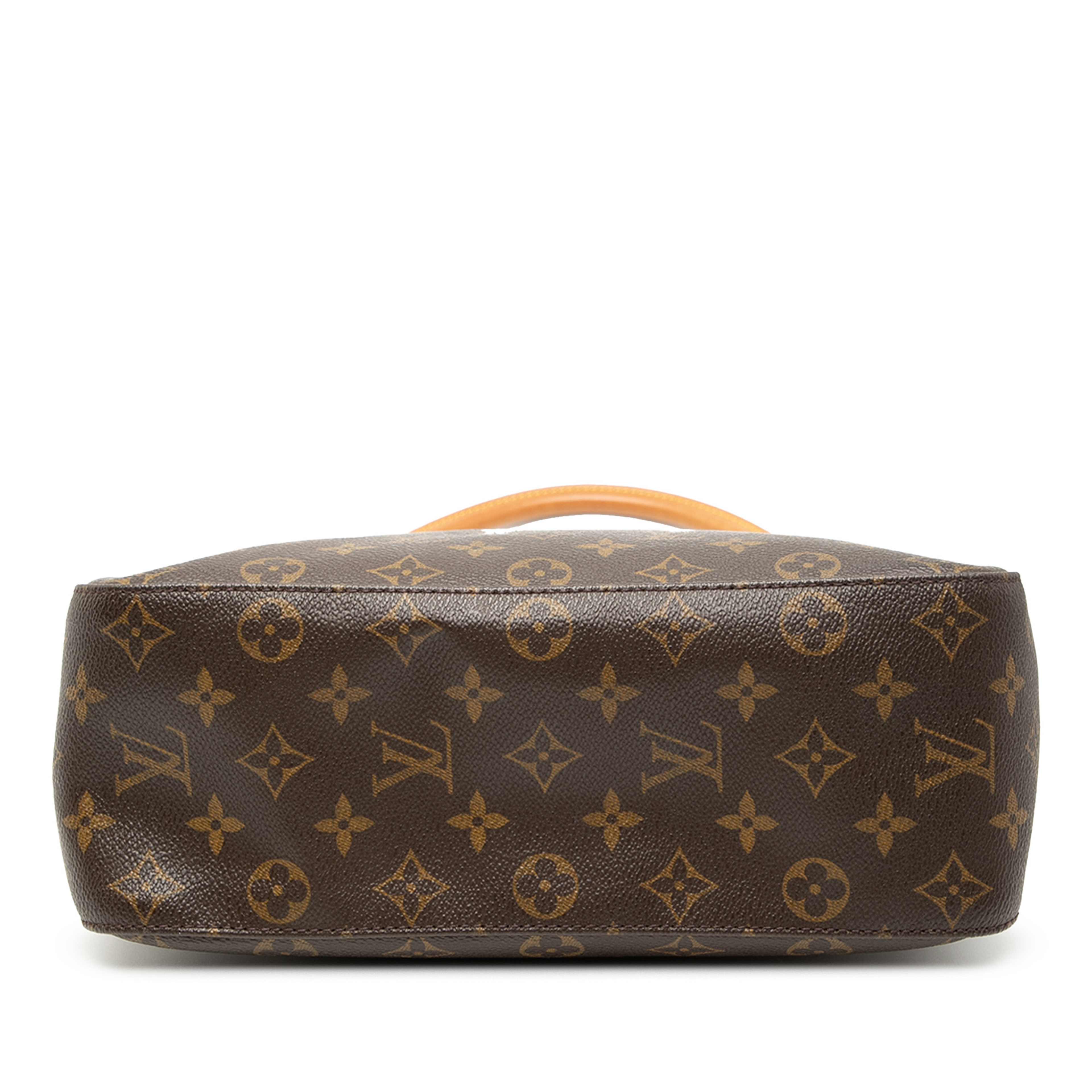 Louis Vuitton Monogram Looping Gm, från Luxclusif, i färgen brown. Klicka för att öppna bilden i stort format