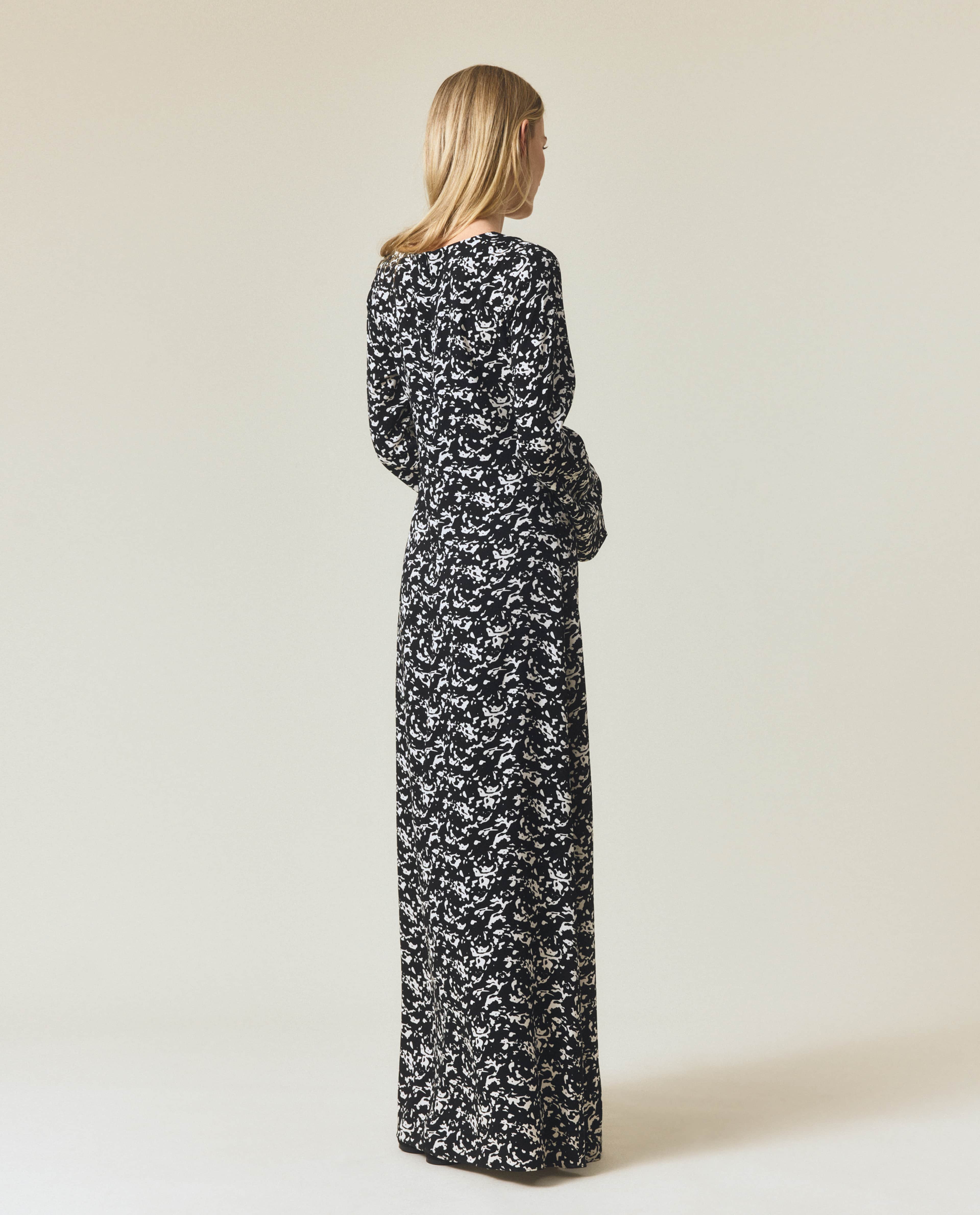 Printed Maxi Dress, från Lexington, i färgen black/white print. Klicka för att öppna bilden i stort format