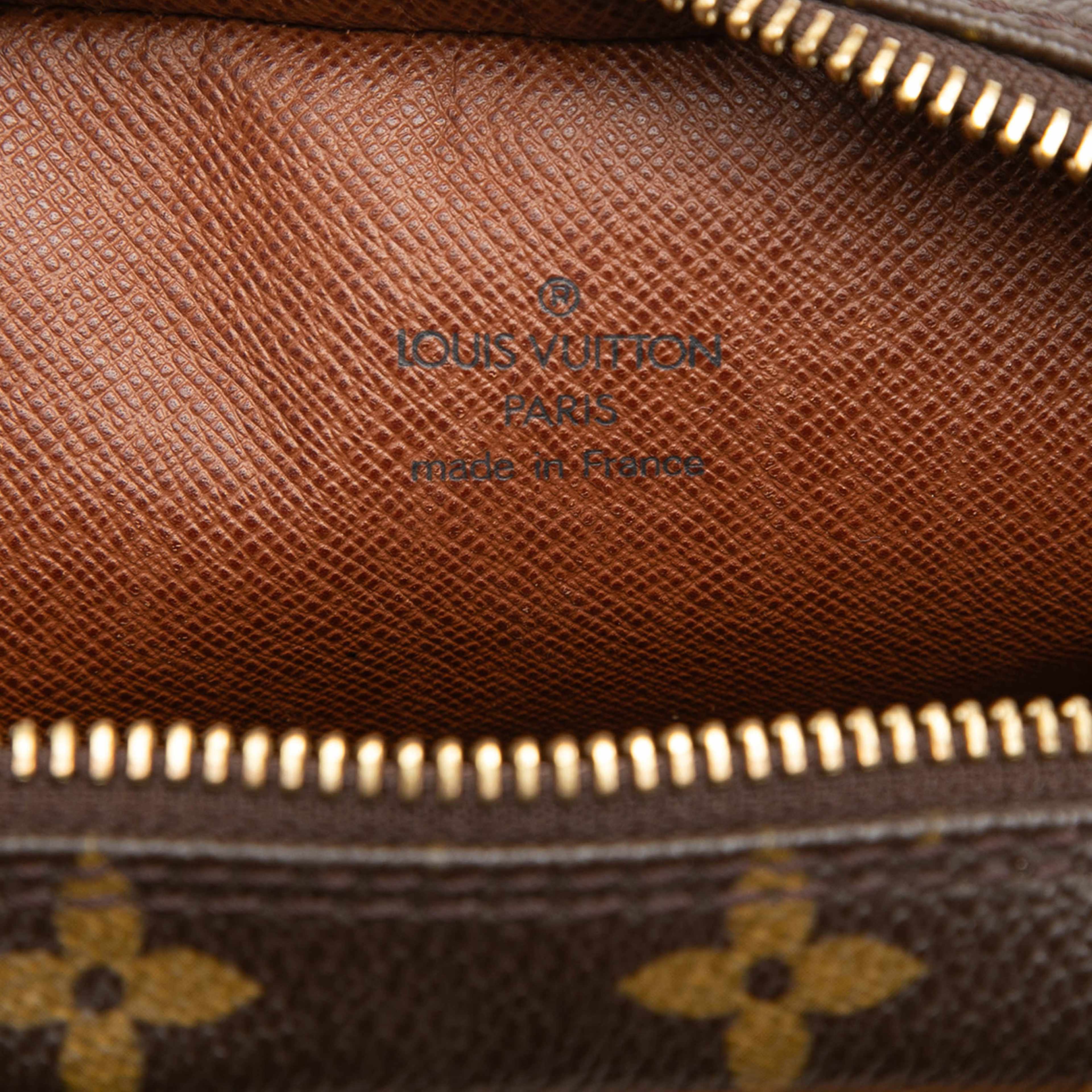 Louis Vuitton Monogram Danube, från Luxclusif, i färgen brown. Klicka för att öppna bilden i stort format