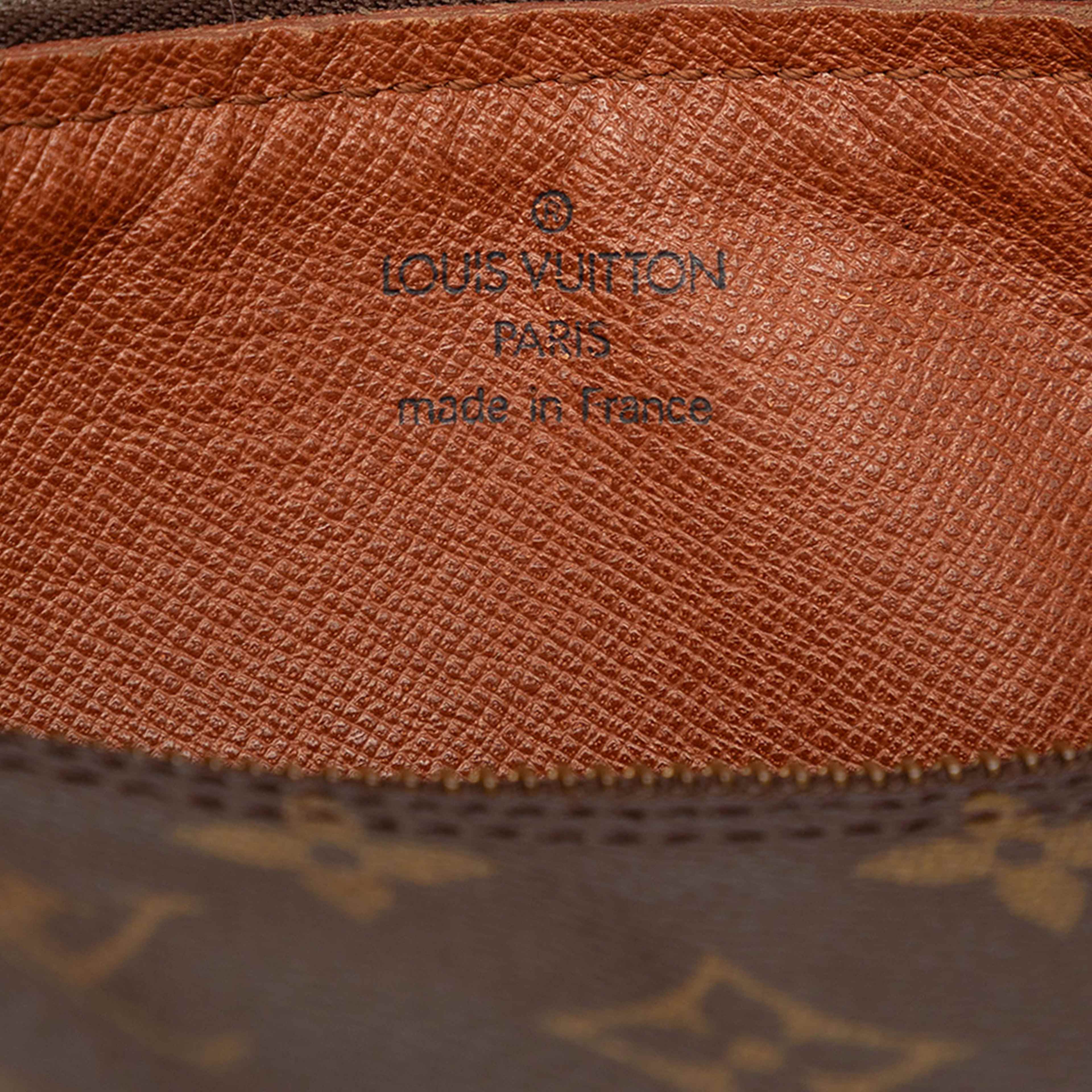 Louis Vuitton Monogram Papillon 30, från Luxclusif, i färgen brun. Klicka för att öppna bilden i stort format