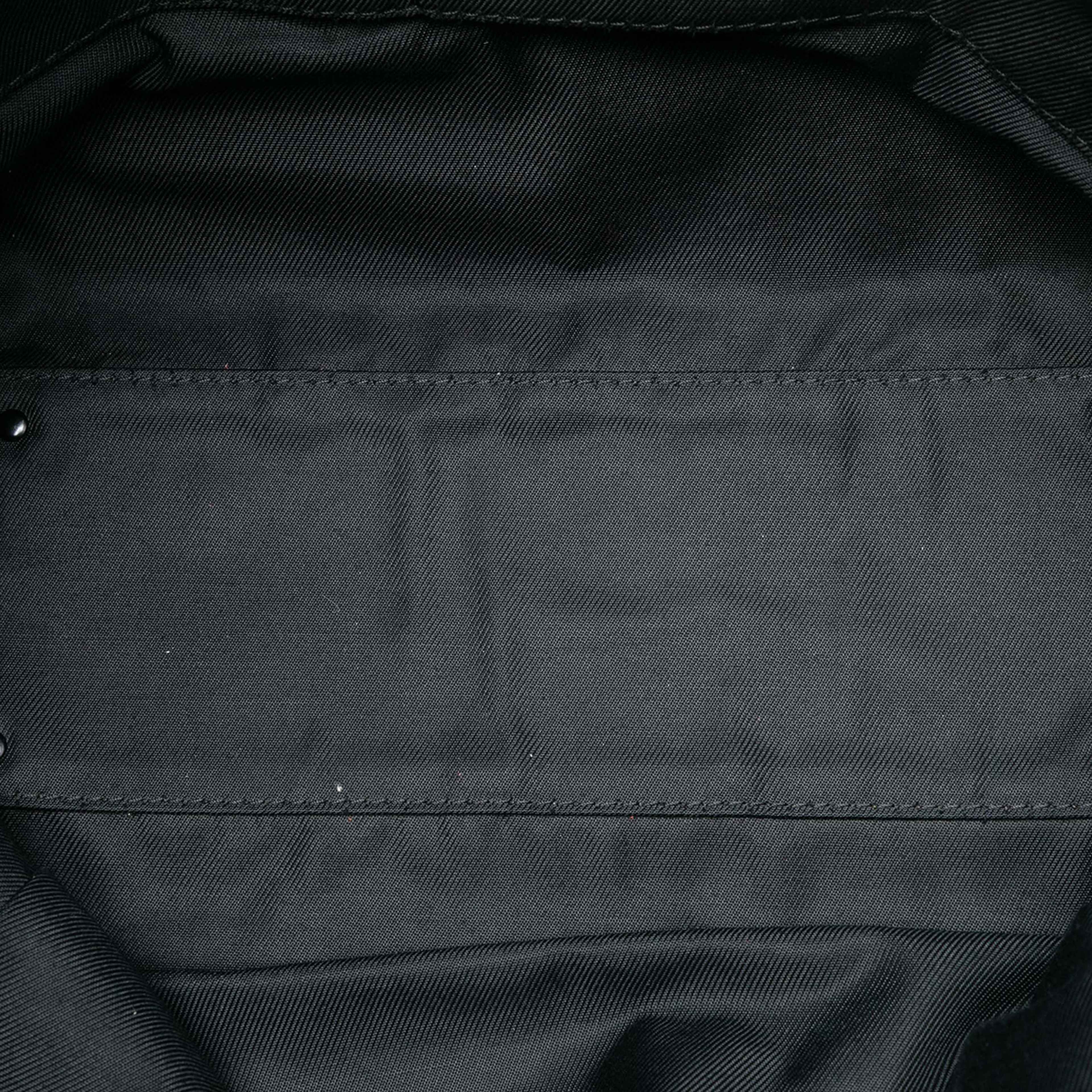 Burberry Small Haymarket Check Canvas And Leather Canterbury Tote, från Luxclusif, i färgen beige. Klicka för att öppna bilden i stort format