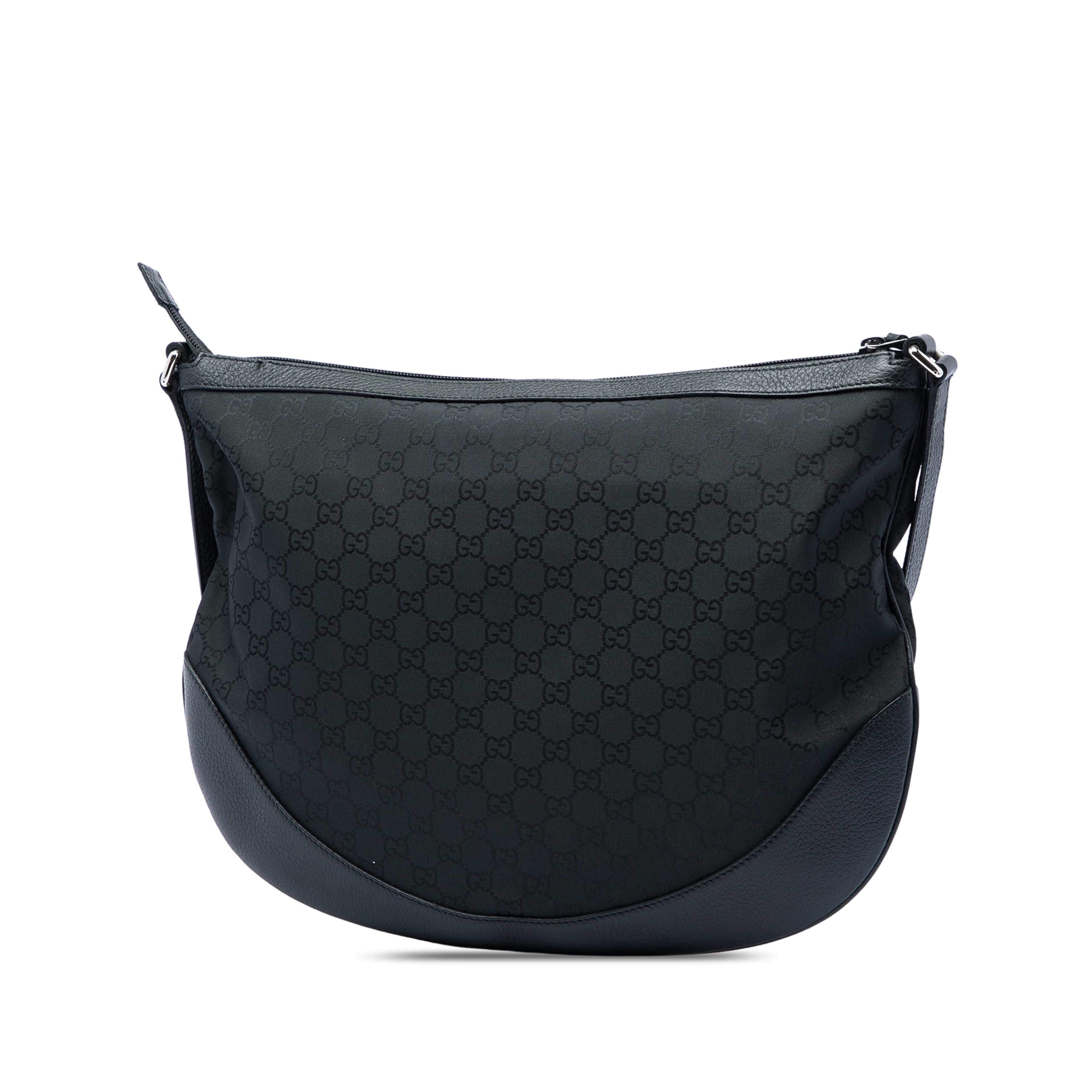 Gucci Gg Nylon Crossbody, från Luxclusif, i färgen svart. Klicka för att öppna bilden i stort format