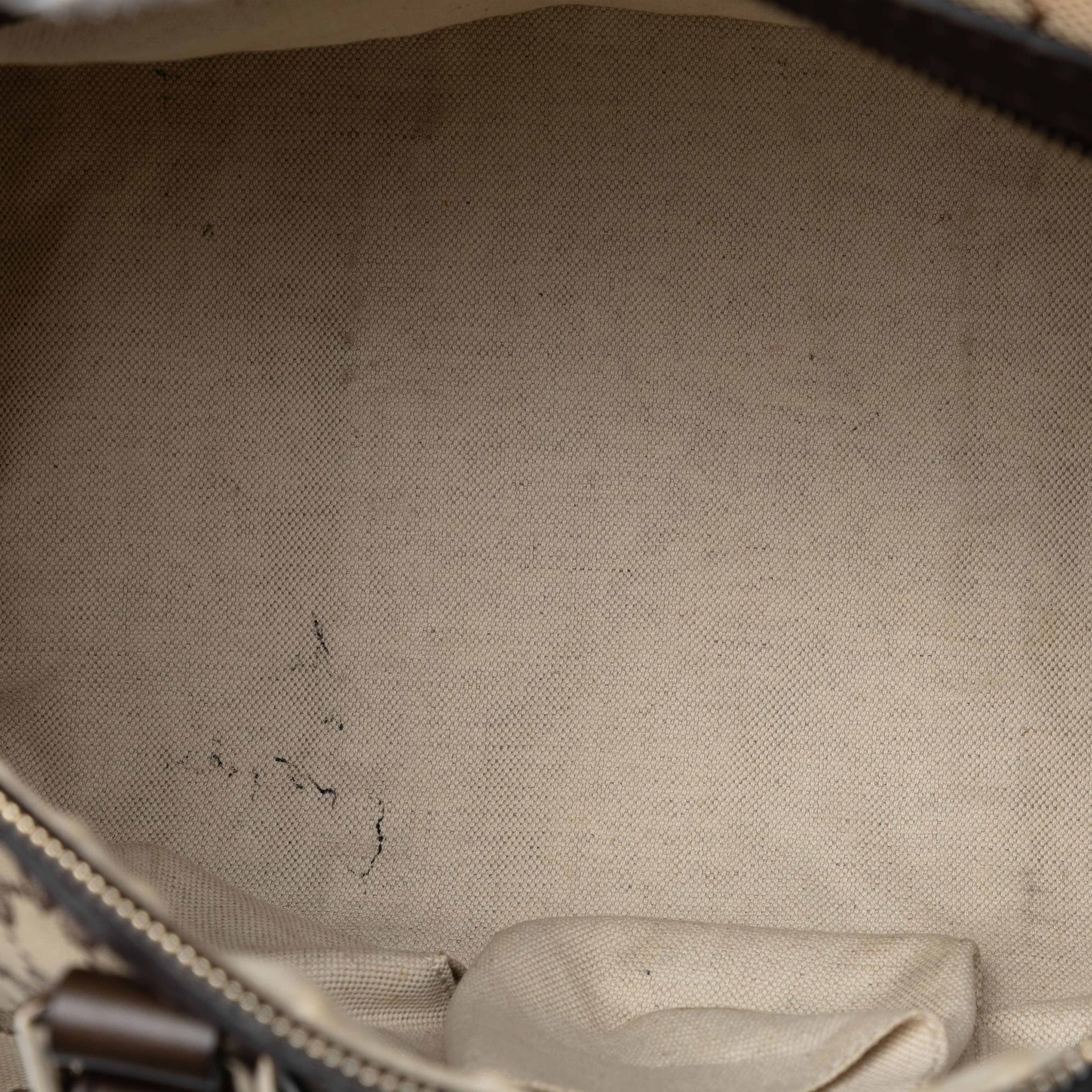 Gucci Medium Gg Canvas Joy Boston Bag, från Luxclusif, i färgen beige. Klicka för att öppna bilden i stort format