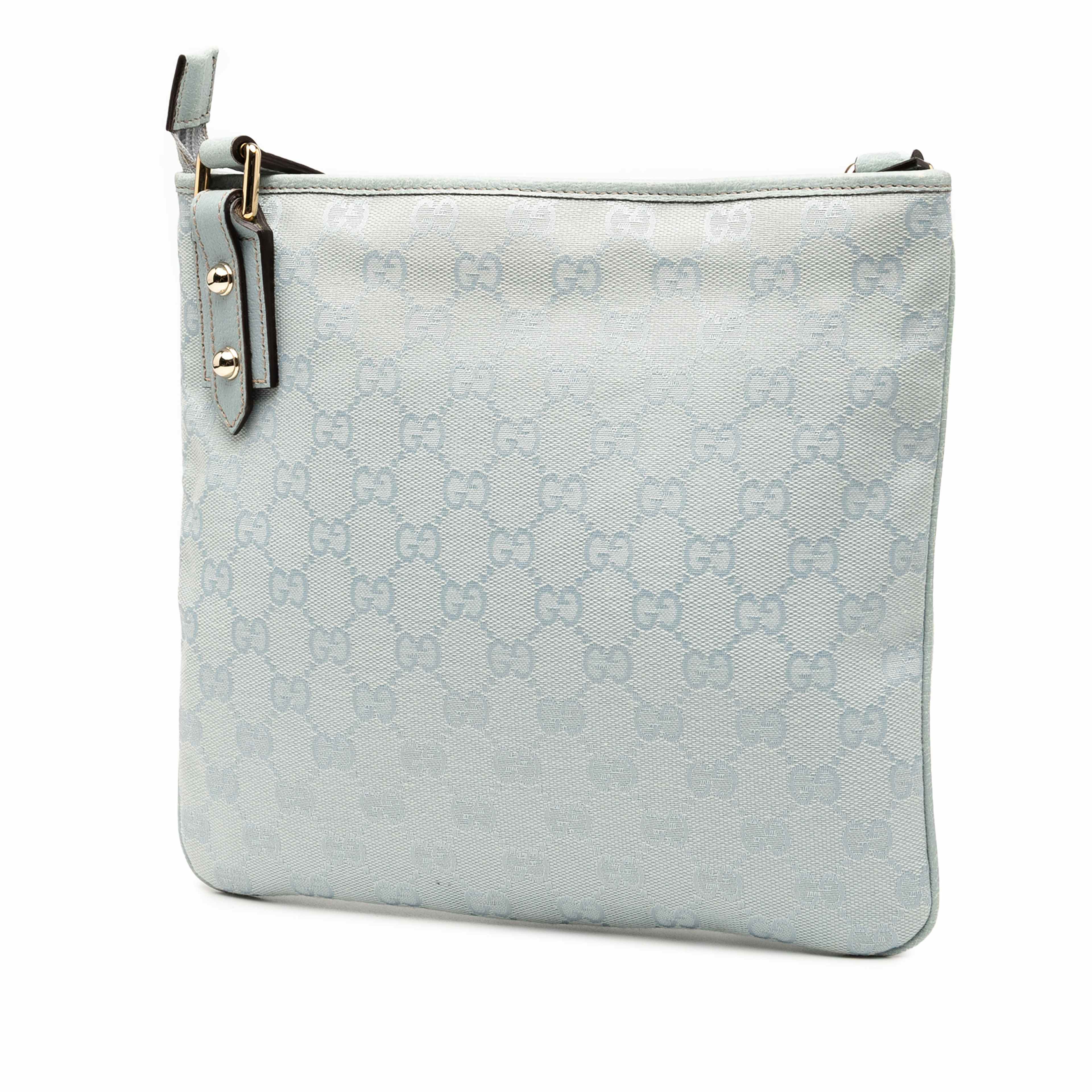 Gucci Gg Canvas Crossbody, från Luxclusif, i färgen light blue. Klicka för att öppna bilden i stort format