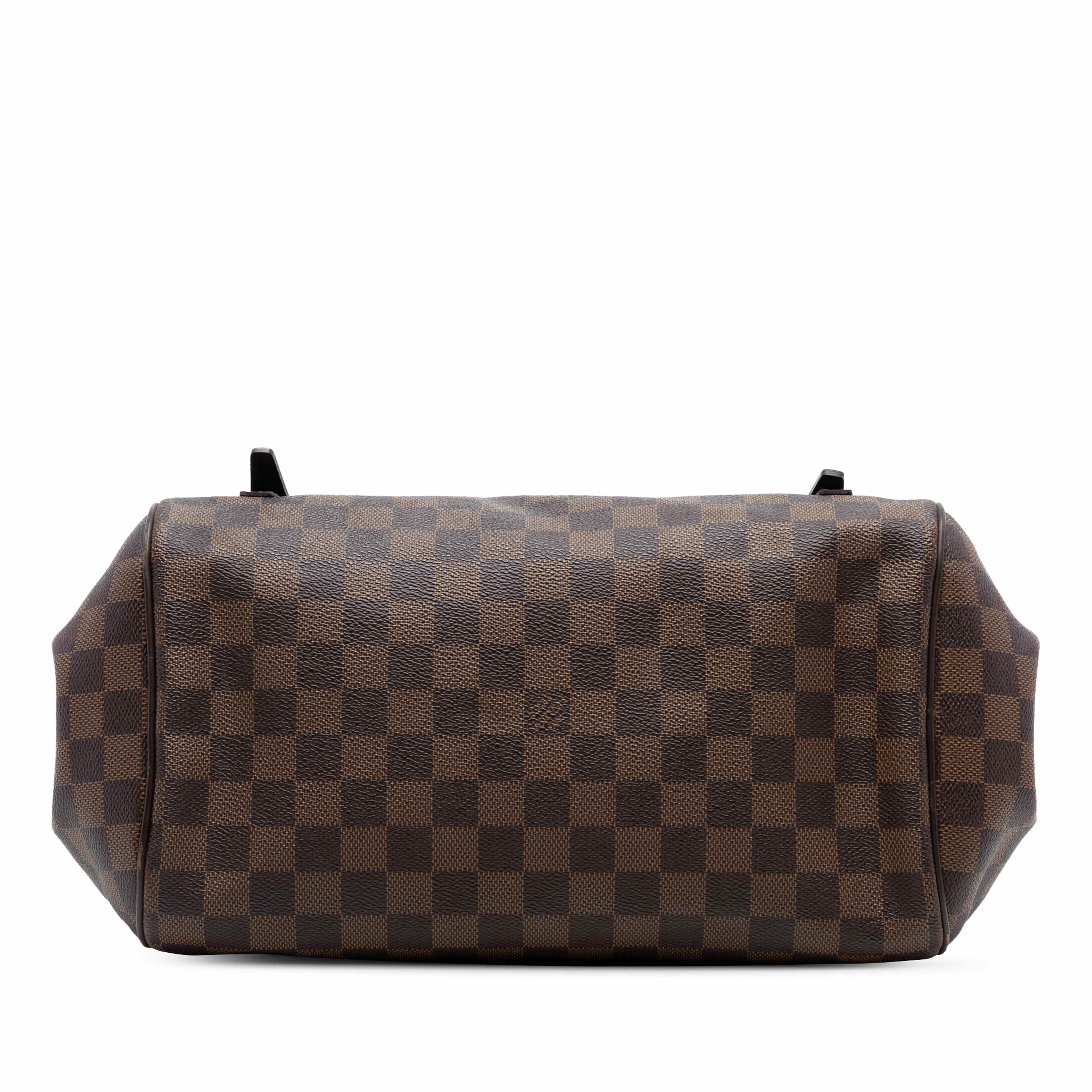 Louis Vuitton Damier Ebene Rivington Gm, från Luxclusif, i färgen brown. Klicka för att öppna bilden i stort format
