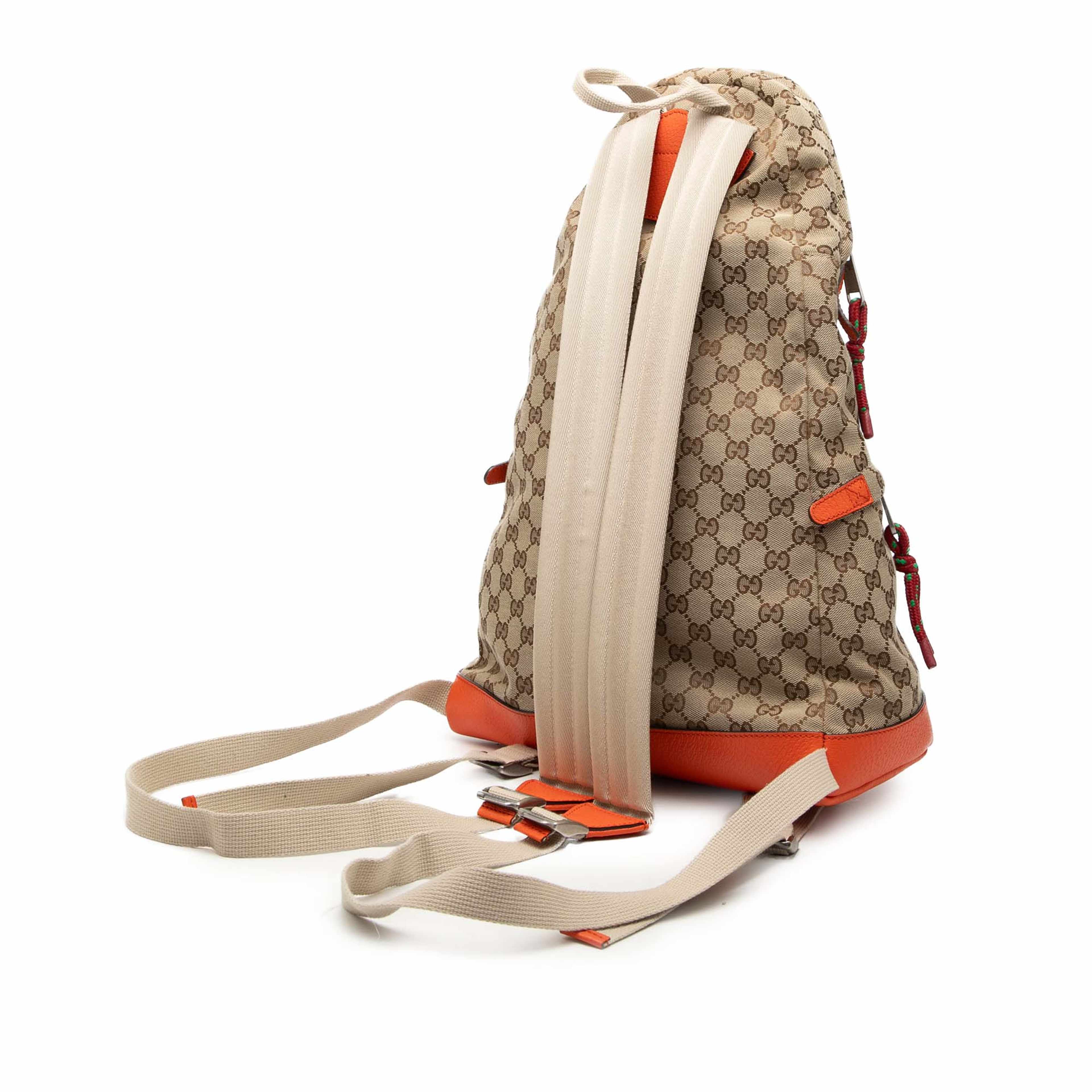 Gucci The North Face Medium Gg Canvas Backpack, från Luxclusif, i färgen beige. Klicka för att öppna bilden i stort format