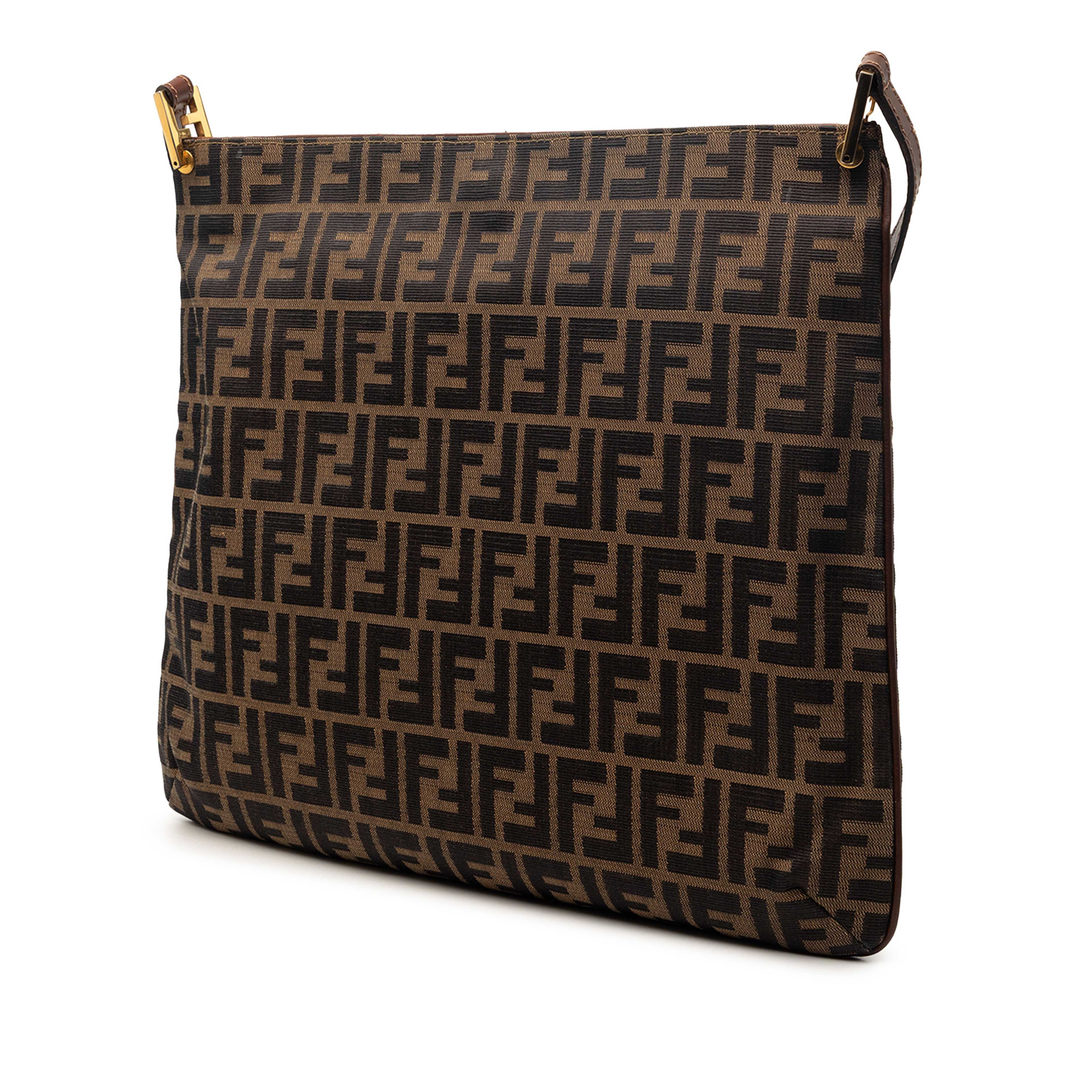 Fendi Zucca Canvas Crossbody, från Luxclusif, i färgen brown. Klicka för att öppna bilden i stort format