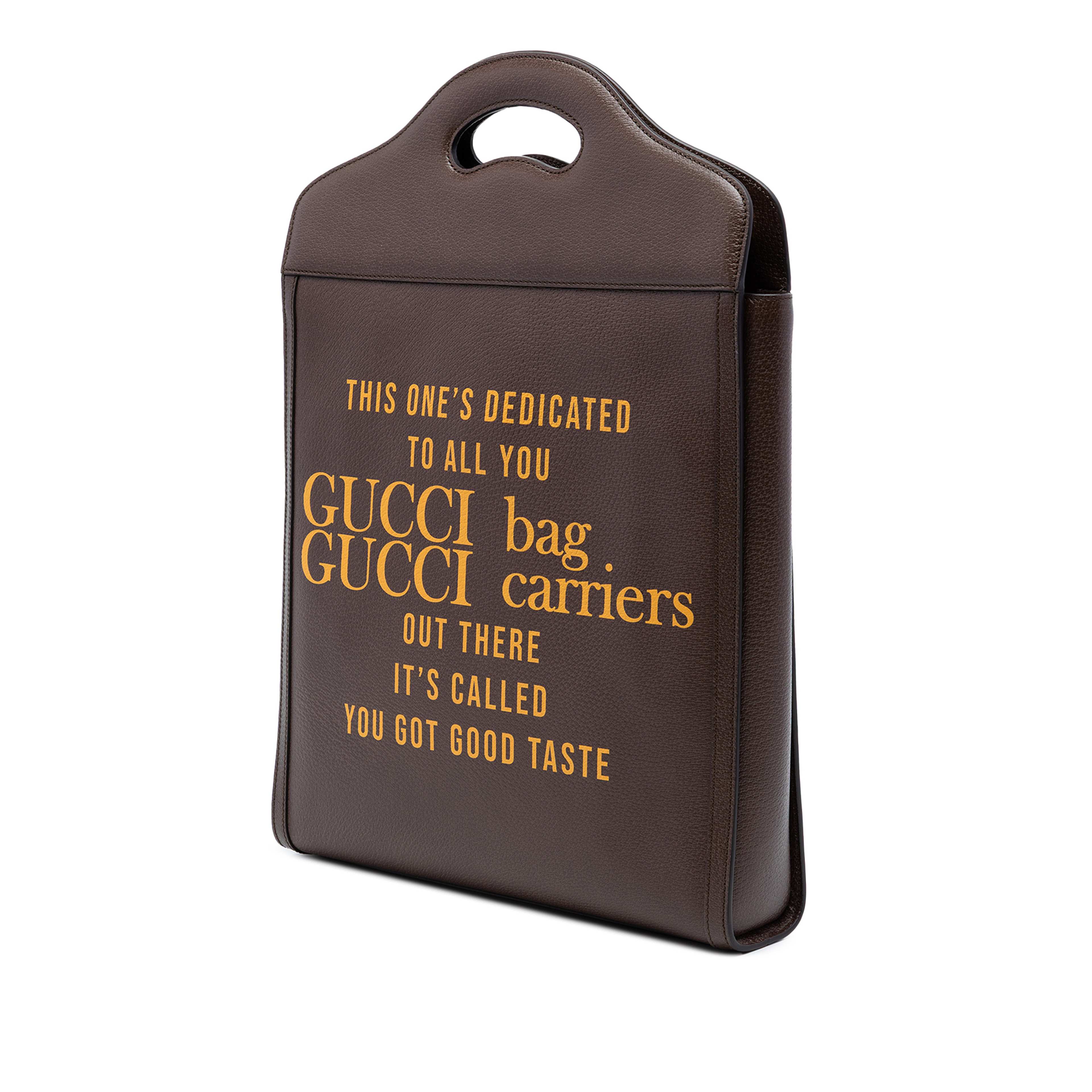 Gucci 100th Anniversary Textured Calfskin Logo Convertible Tote, från Luxclusif, i färgen brown. Klicka för att öppna bilden i stort format