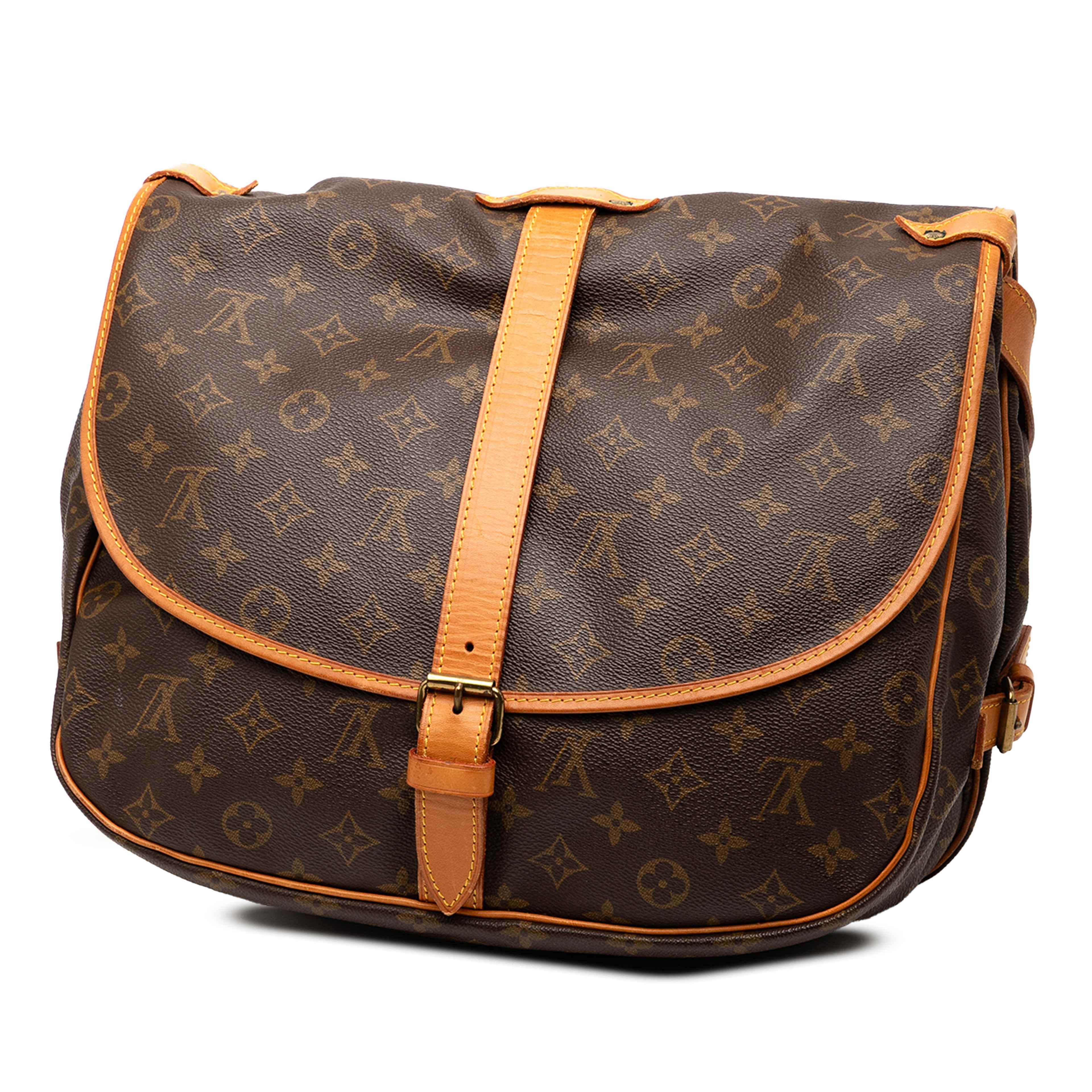 Louis Vuitton Monogram Saumur 35, från Luxclusif, i färgen brown. Klicka för att öppna bilden i stort format