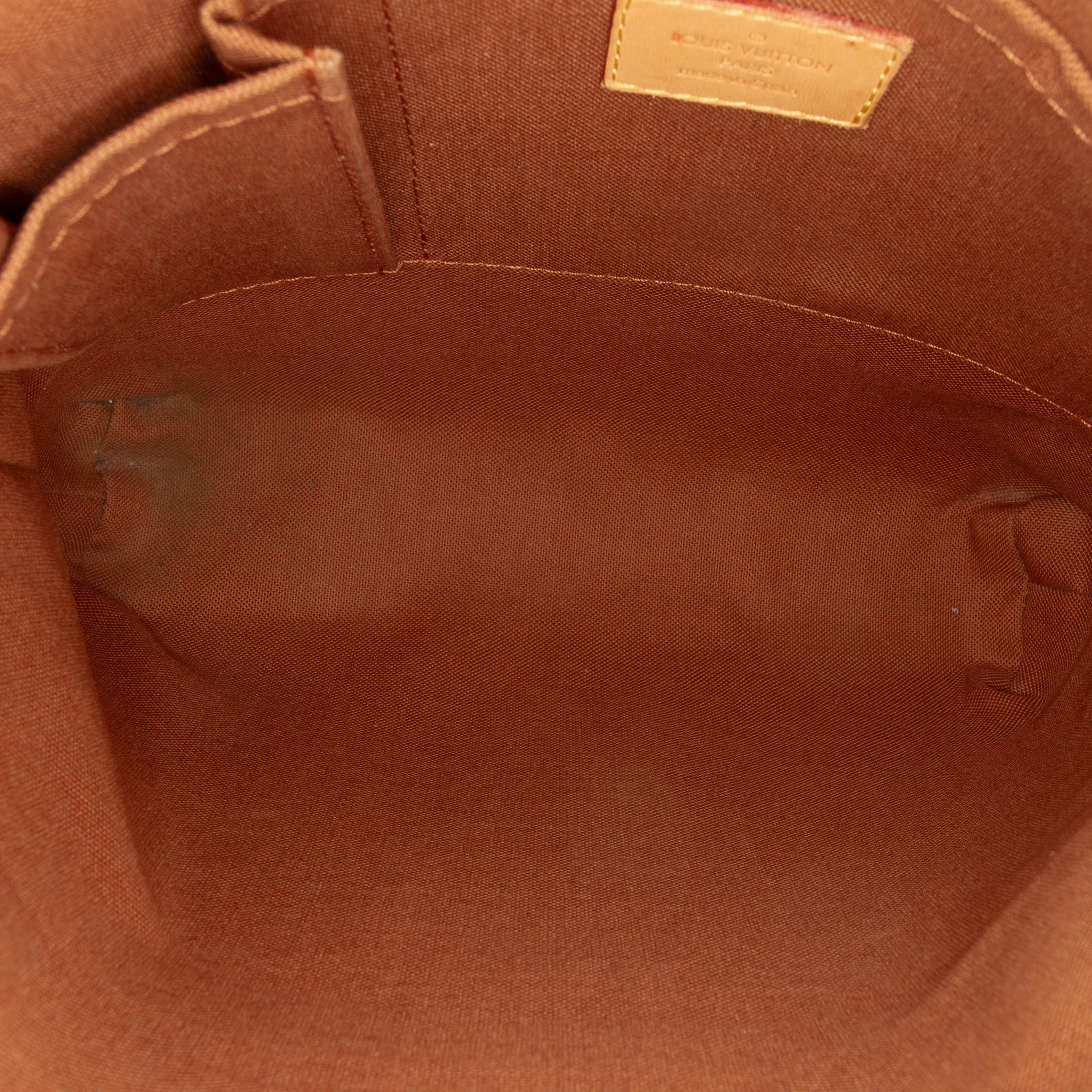 Louis Vuitton Monogram Odeon Pm, från Luxclusif, i färgen brown. Klicka för att öppna bilden i stort format