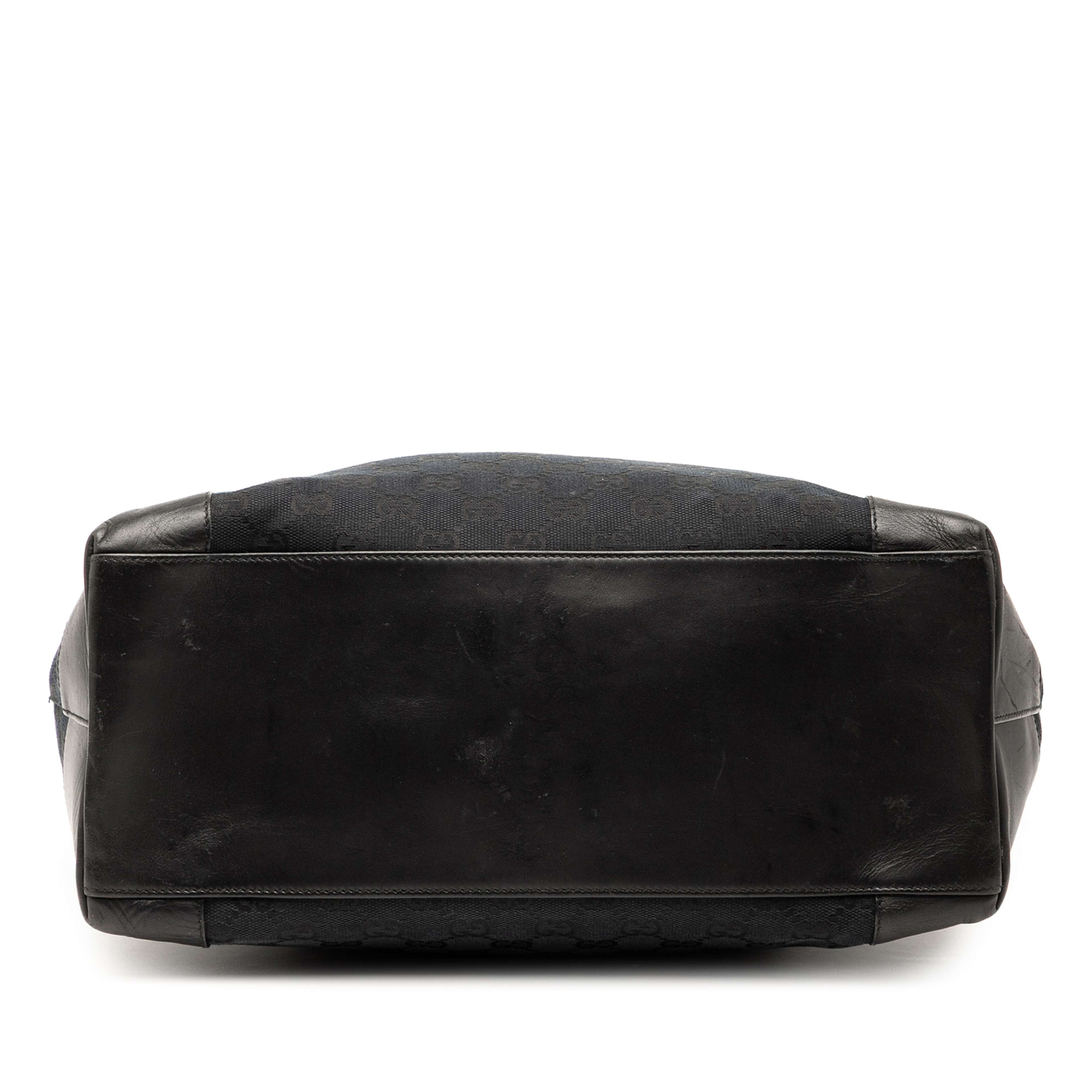 Gucci Gg Canvas Tote, från Luxclusif, i färgen black. Klicka för att öppna bilden i stort format