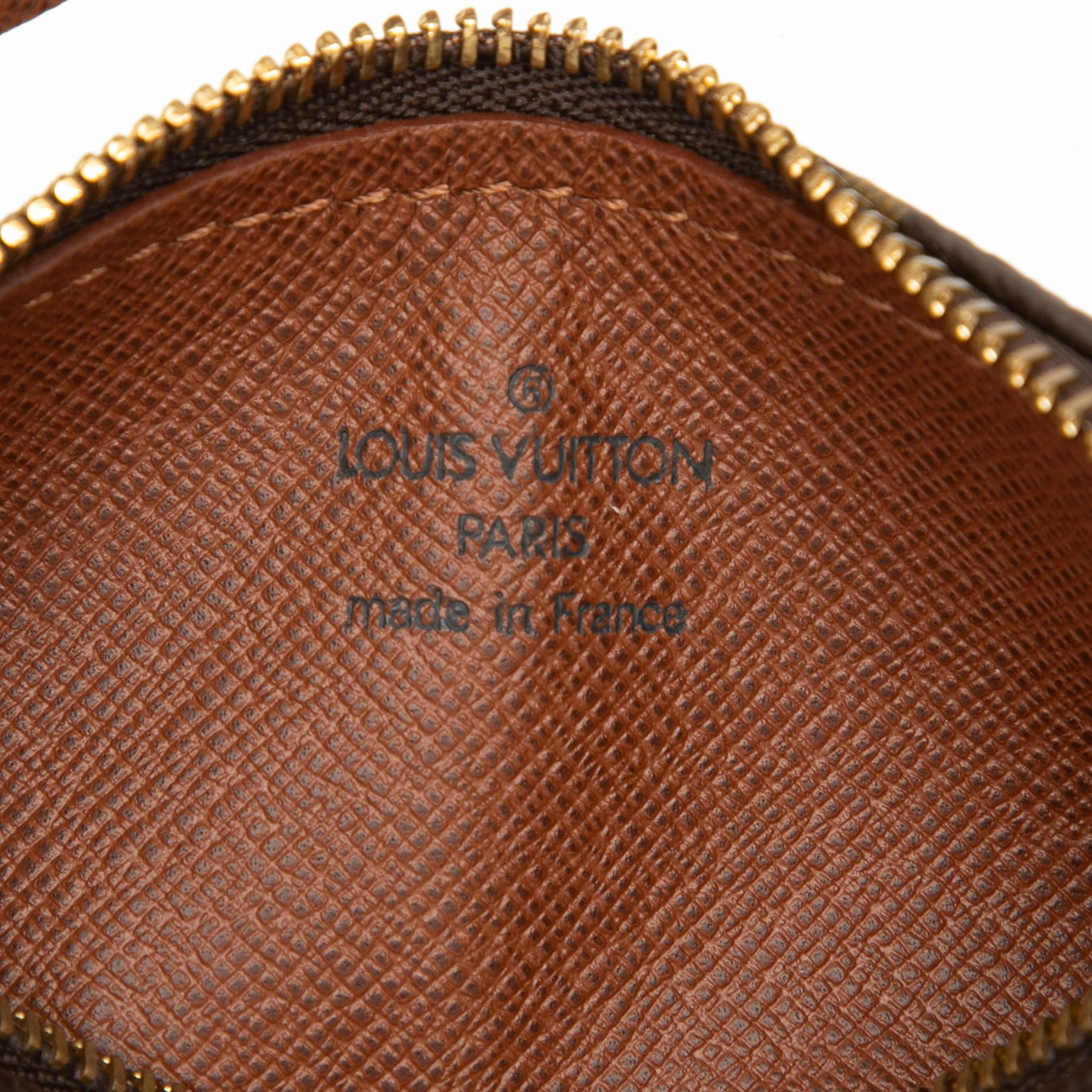Louis Vuitton Monogram Papillon Pochette, från Luxclusif, i färgen brown. Klicka för att öppna bilden i stort format