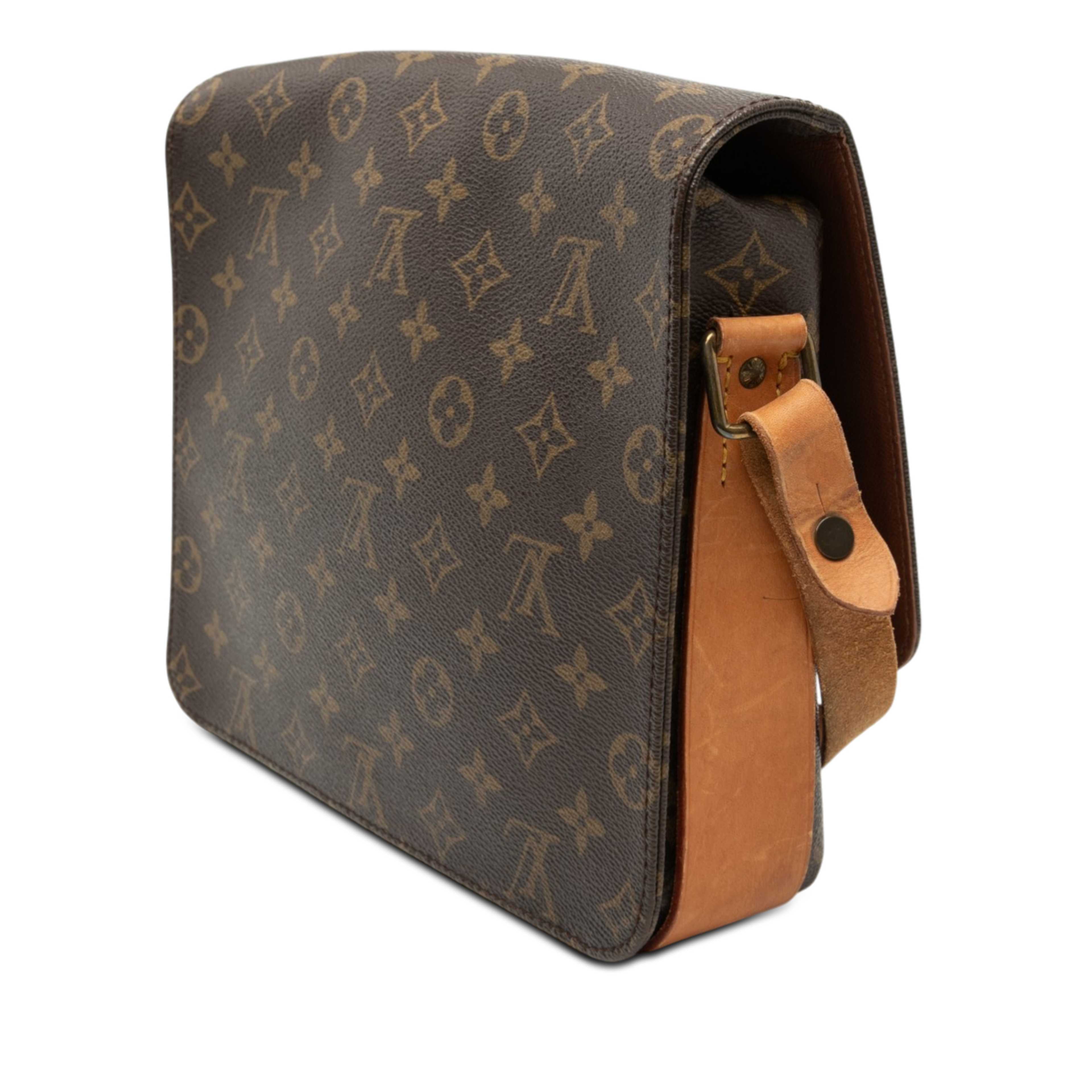 Louis Vuitton Monogram Cartouchiere Gm, från Luxclusif, i färgen brown. Klicka för att öppna bilden i stort format