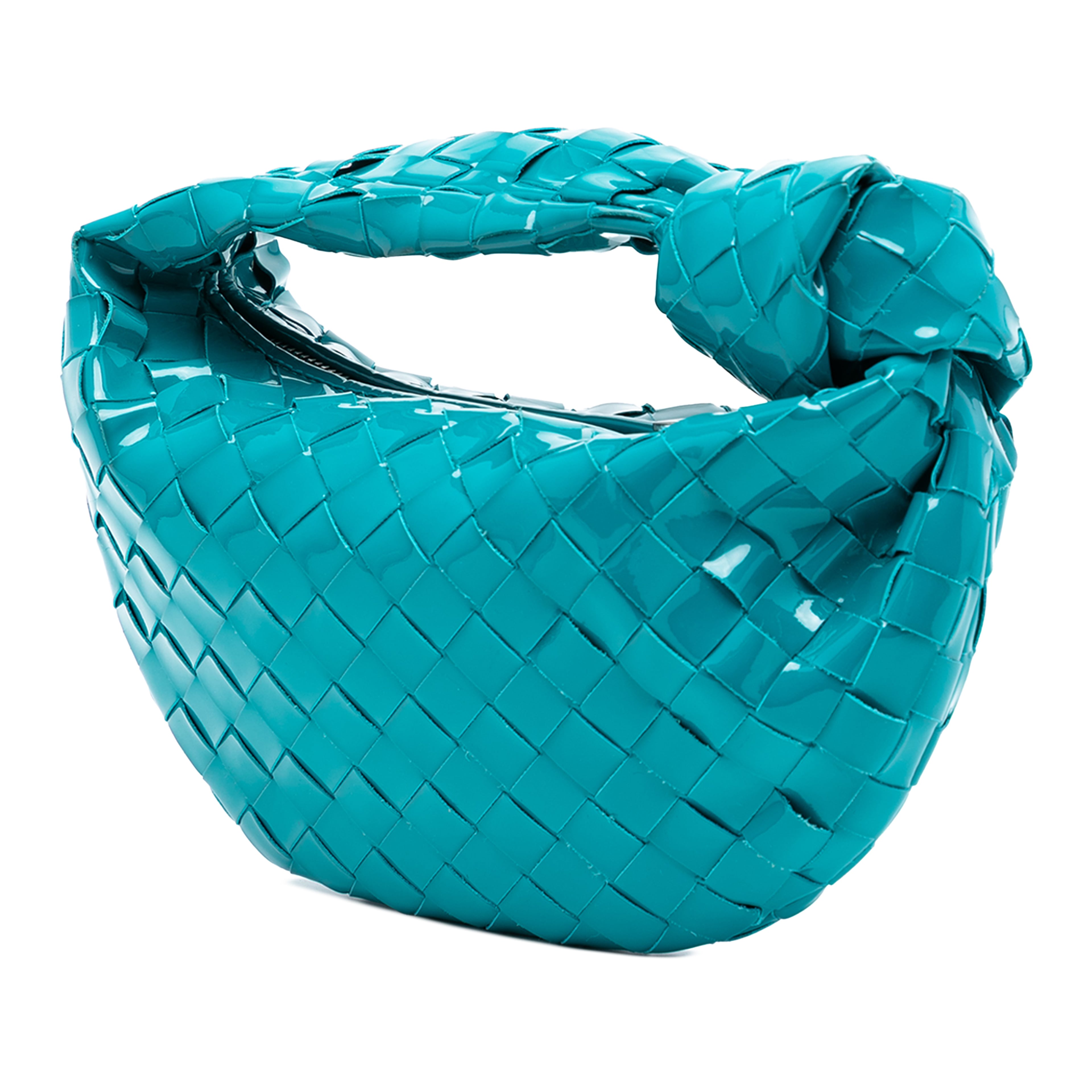 Bottega Veneta Mini Patent Intrecciato Jodie, från Luxclusif, i färgen turquoise. Klicka för att öppna bilden i stort format