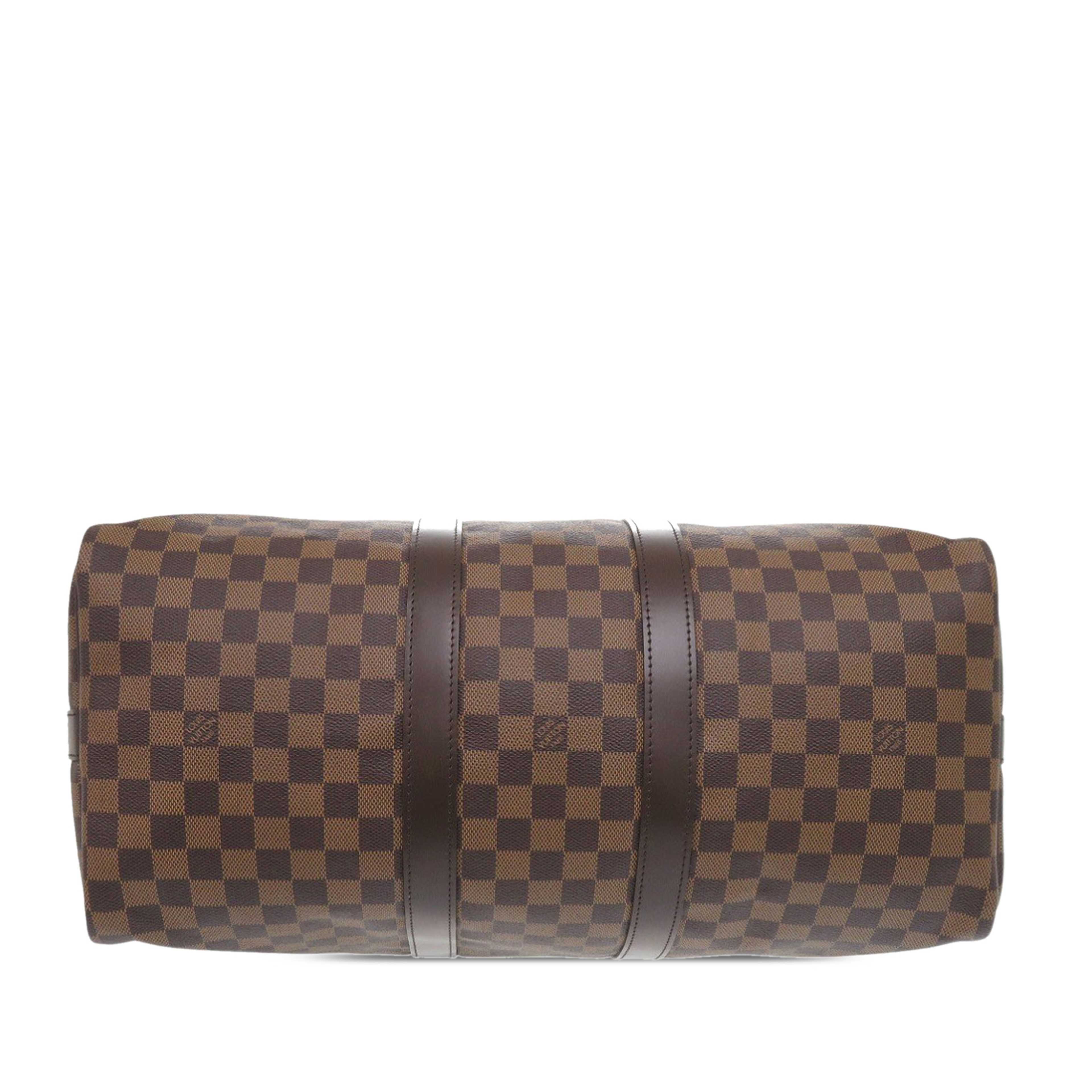 Louis Vuitton Damier Ebene Keepall Bandouliere 45, från Luxclusif, i färgen brun. Klicka för att öppna bilden i stort format