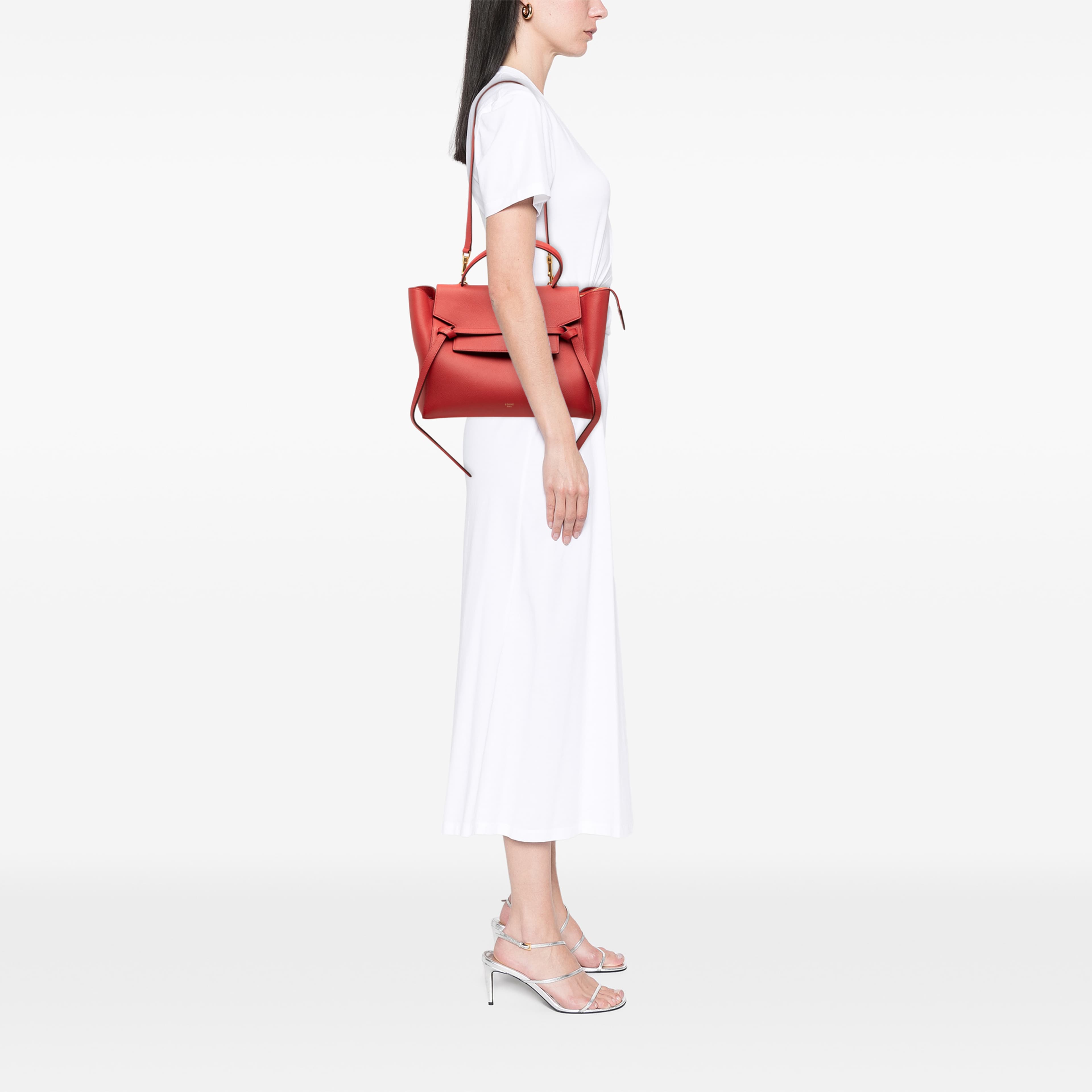 Celine Mini Leather Belt Bag Satchel, från Luxclusif, i färgen röd. Klicka för att öppna bilden i stort format