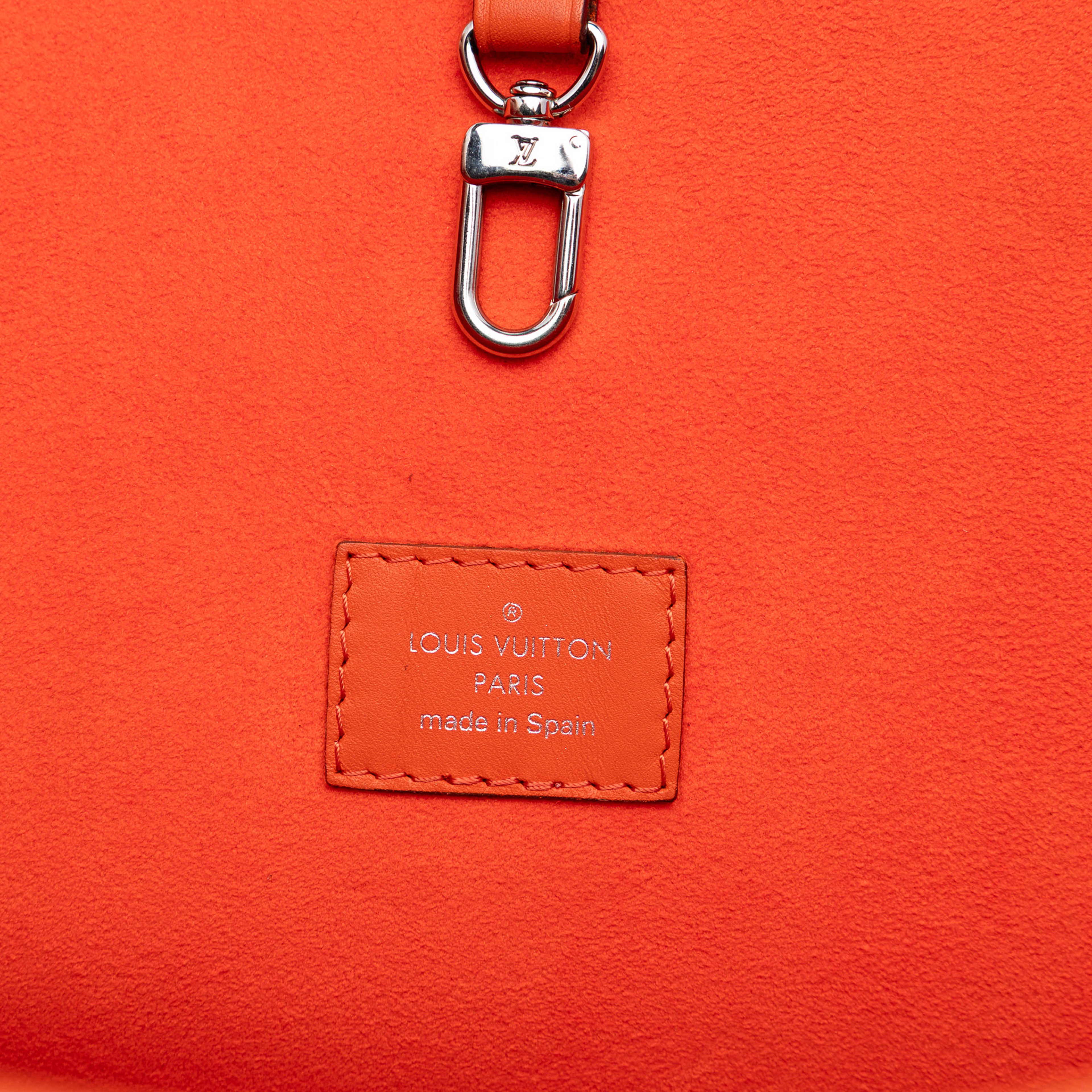 Louis Vuitton Epi Neverfull Mm, från Luxclusif, i färgen orange. Klicka för att öppna bilden i stort format