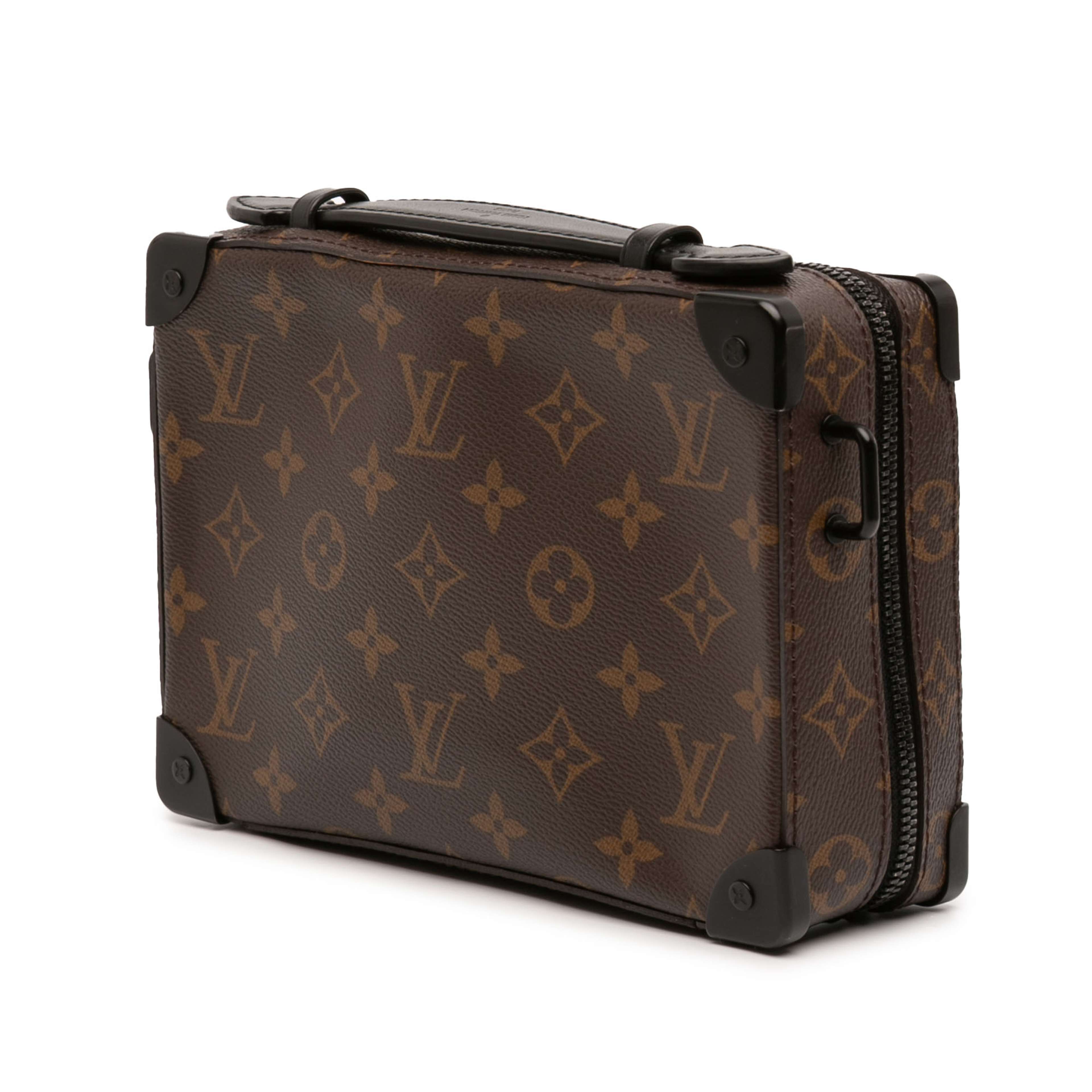 Louis Vuitton Monogram Macassar Handle Soft Trunk, från Luxclusif, i färgen brun. Klicka för att öppna bilden i stort format