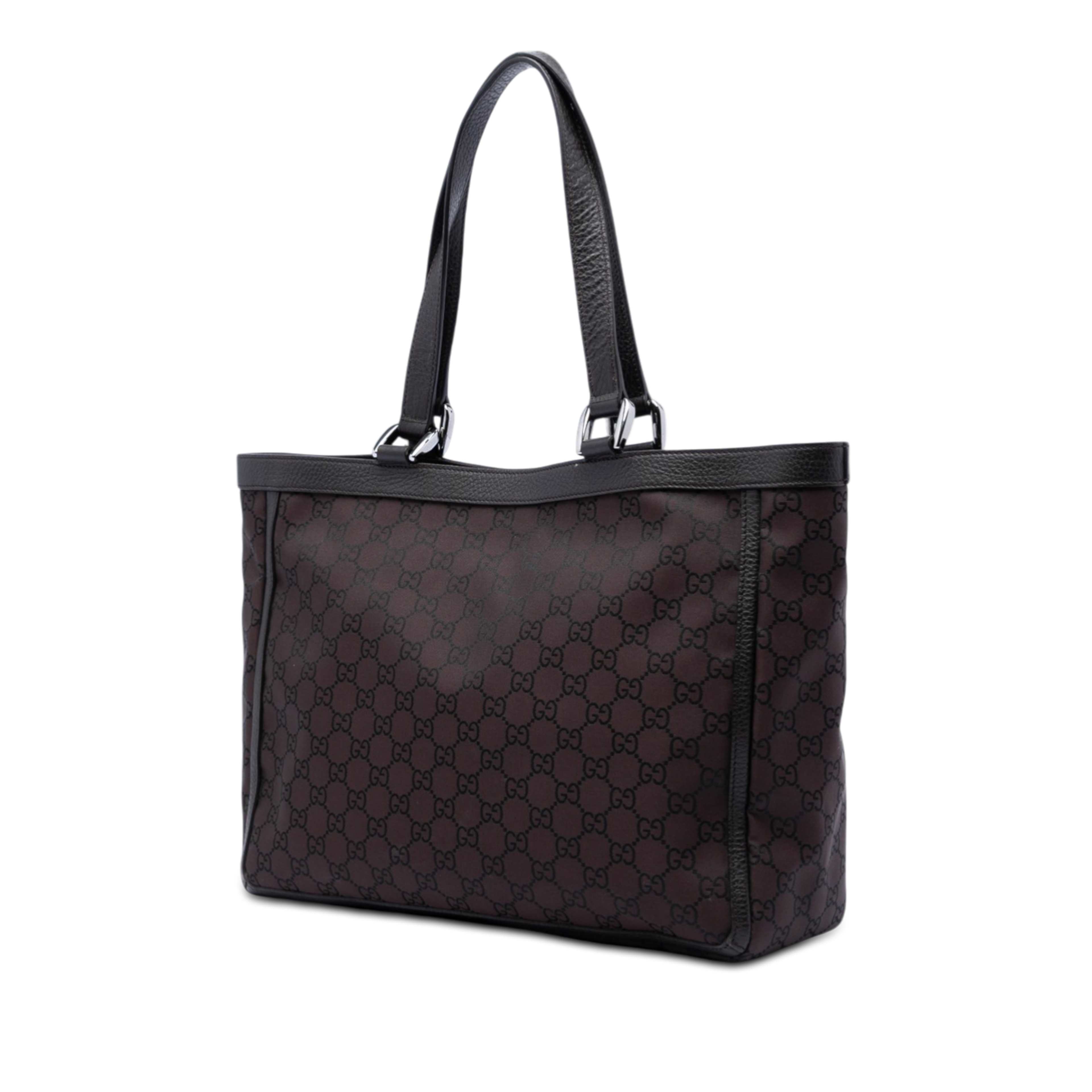 Gucci Gg Nylon Abbey D Ring Pocket Tote, från Luxclusif, i färgen dark brown. Klicka för att öppna bilden i stort format