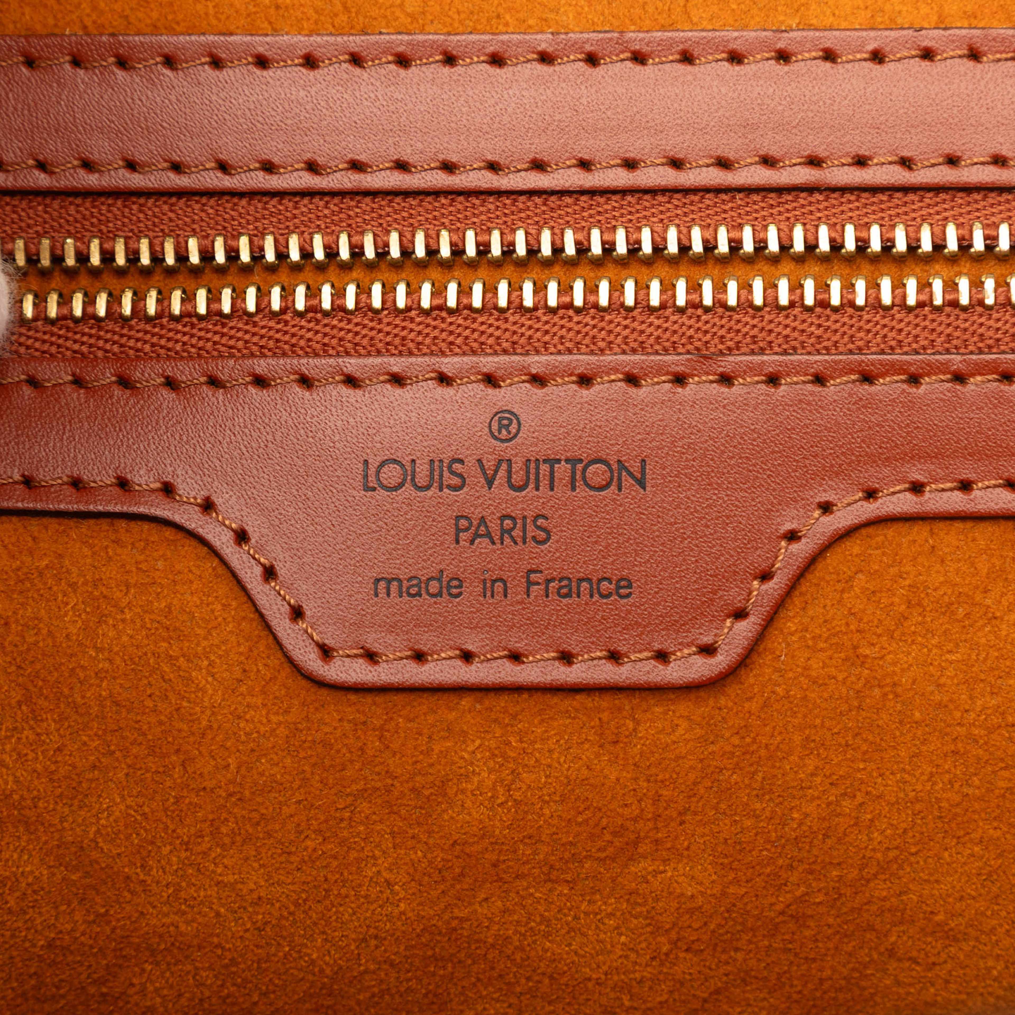 Louis Vuitton Epi Lussac, från Luxclusif, i färgen brown. Klicka för att öppna bilden i stort format