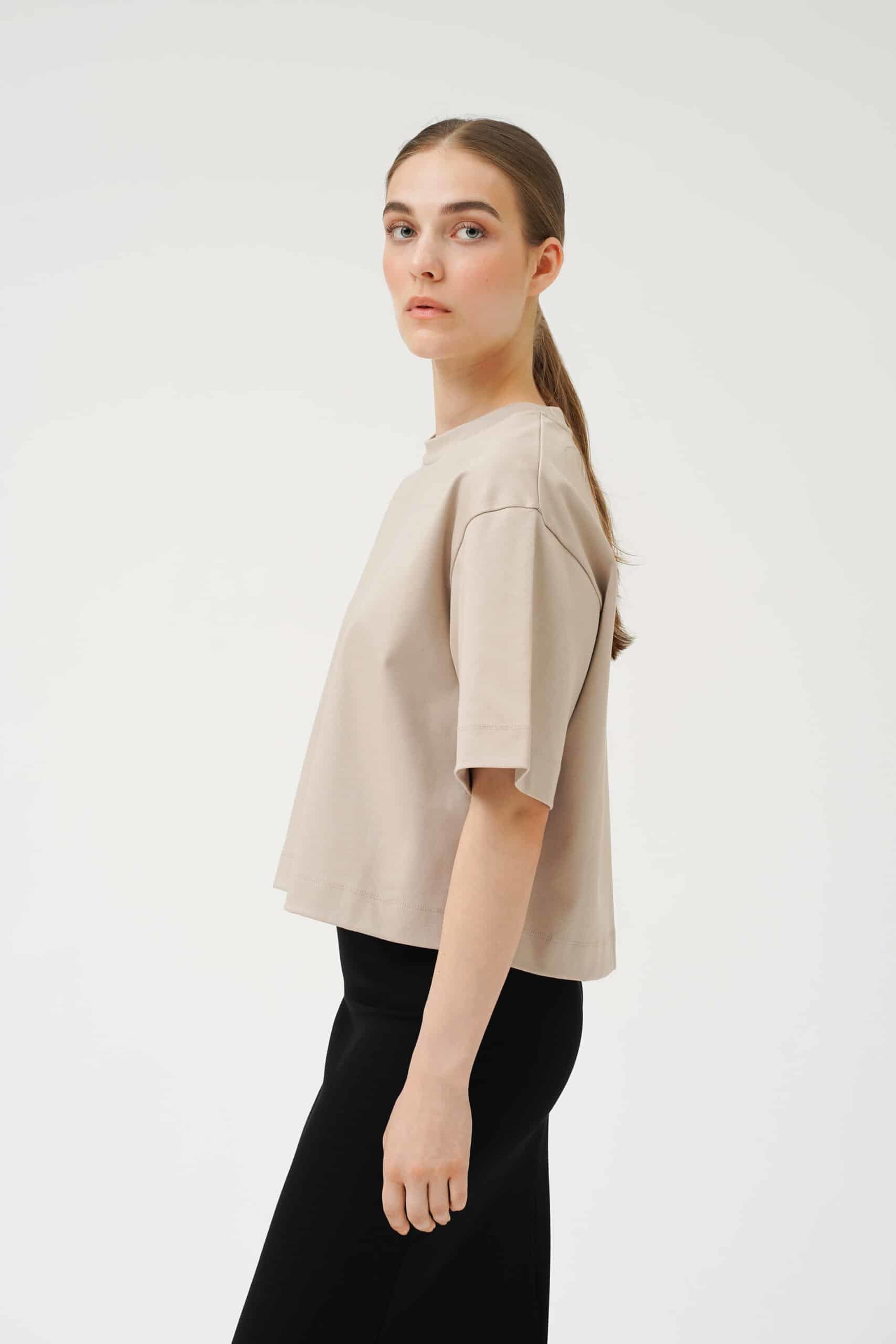 Mia Tee - Ceramic, från Residus, i färgen beige. Klicka för att öppna bilden i stort format