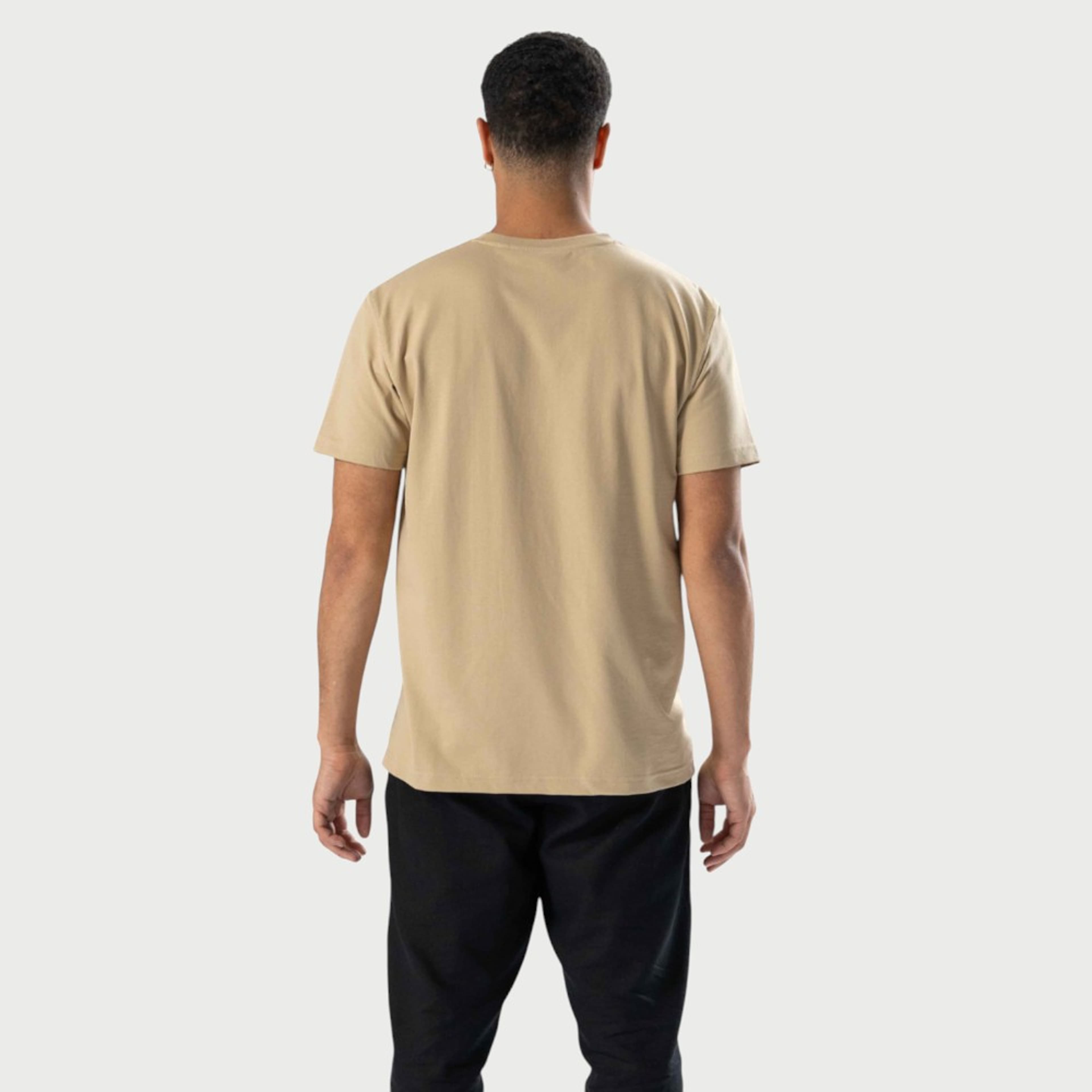 Vanlig T-shirt, från TeeShoppen, i färgen beige. Klicka för att öppna bilden i stort format