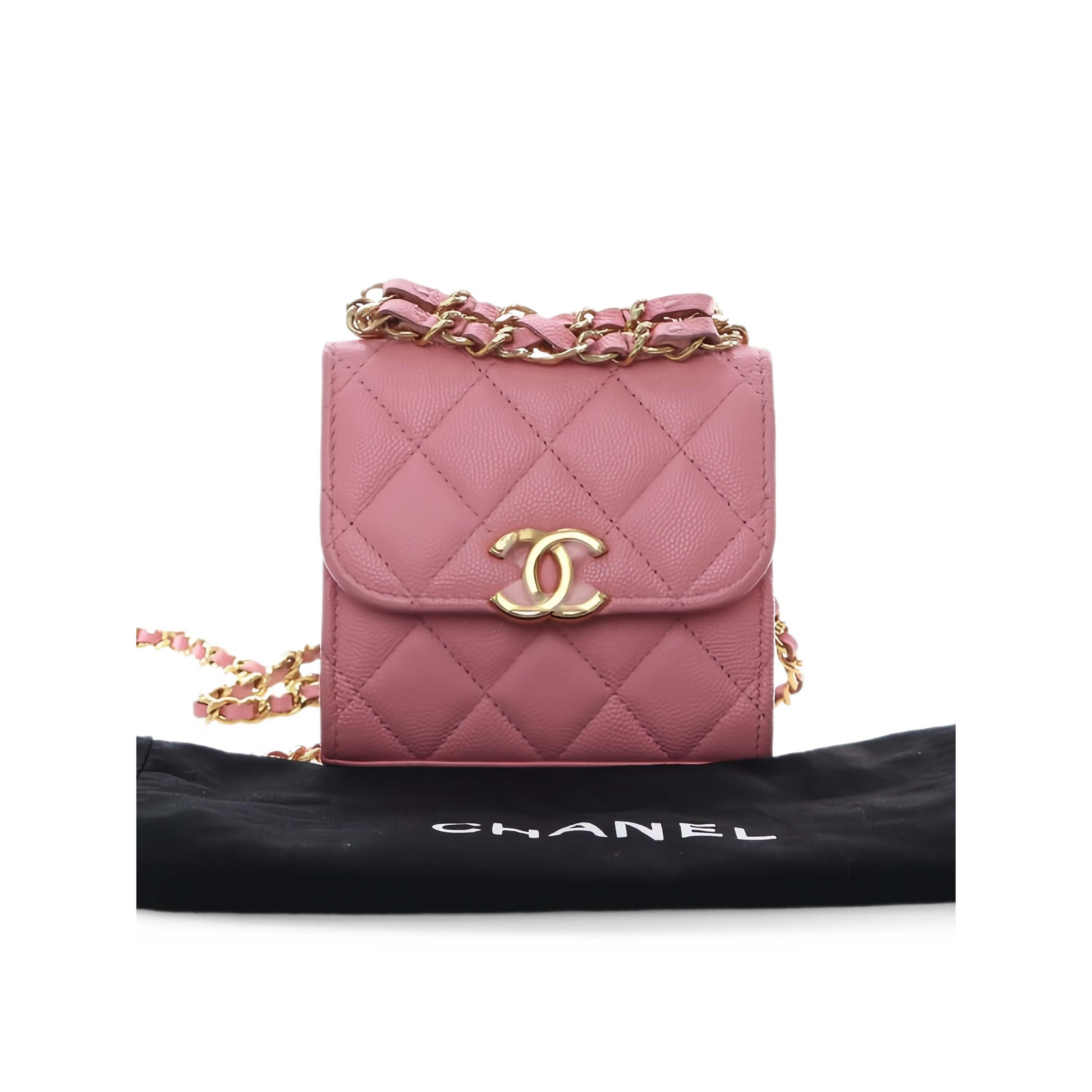 Chanel Mini Cc Quilted Caviar Top Handle Clutch With Chain, från Luxclusif, i färgen rosa. Klicka för att öppna bilden i stort format