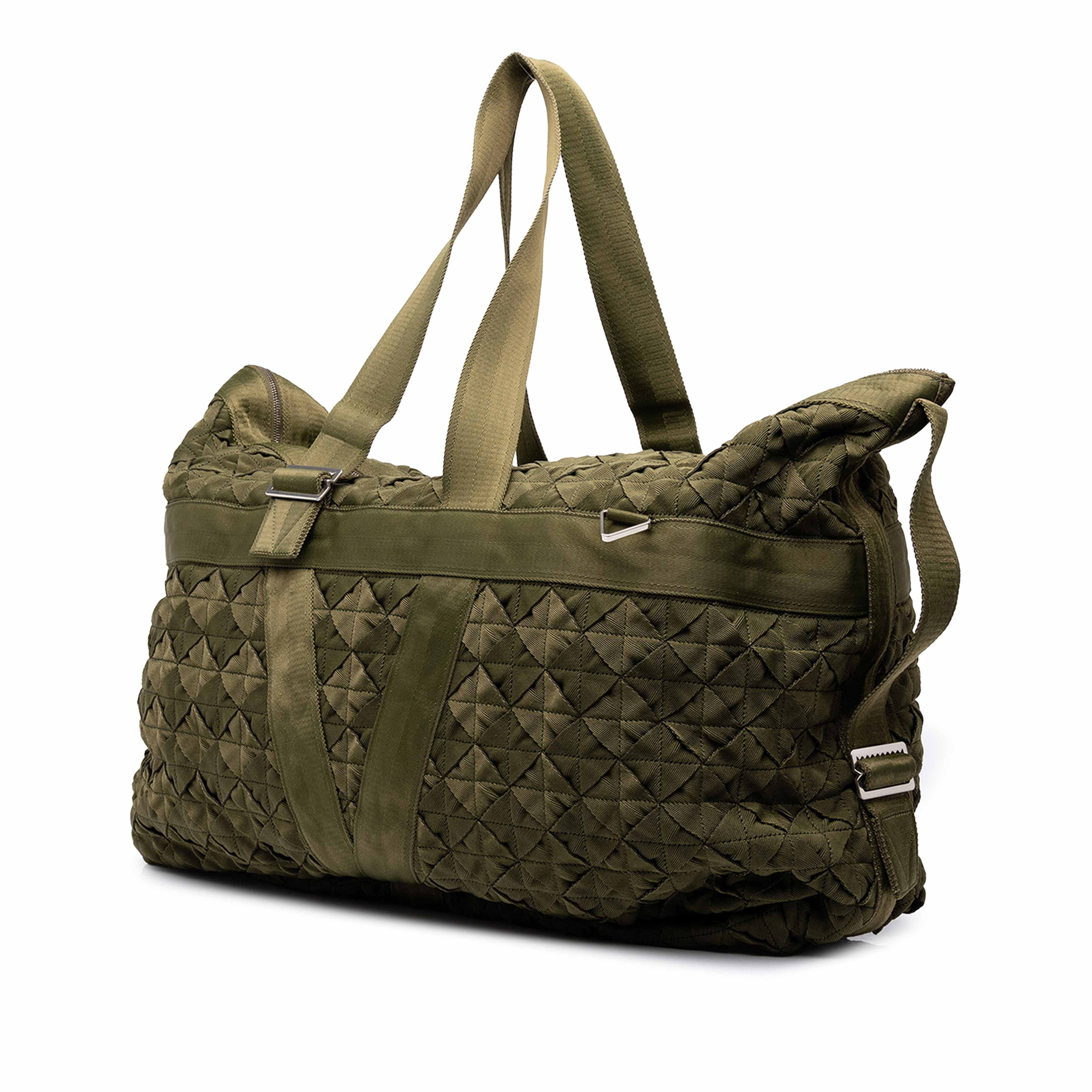Bottega Veneta Canvas Intrecciato Webbing Cassette Duffle Bag, från Luxclusif, i färgen grön. Klicka för att öppna bilden i stort format
