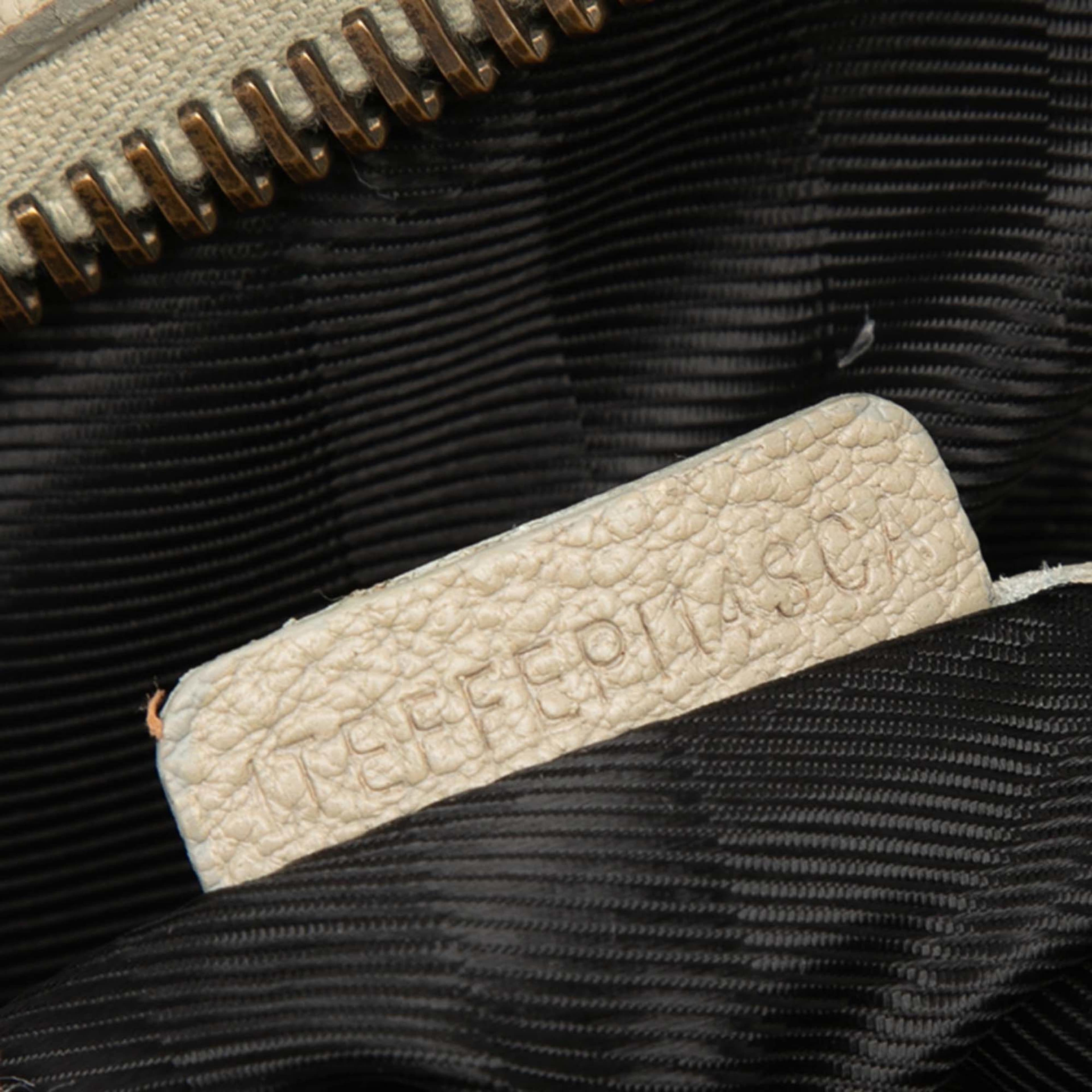 Burberry Leather Lambeth Tote, från Luxclusif, i färgen gray. Klicka för att öppna bilden i stort format