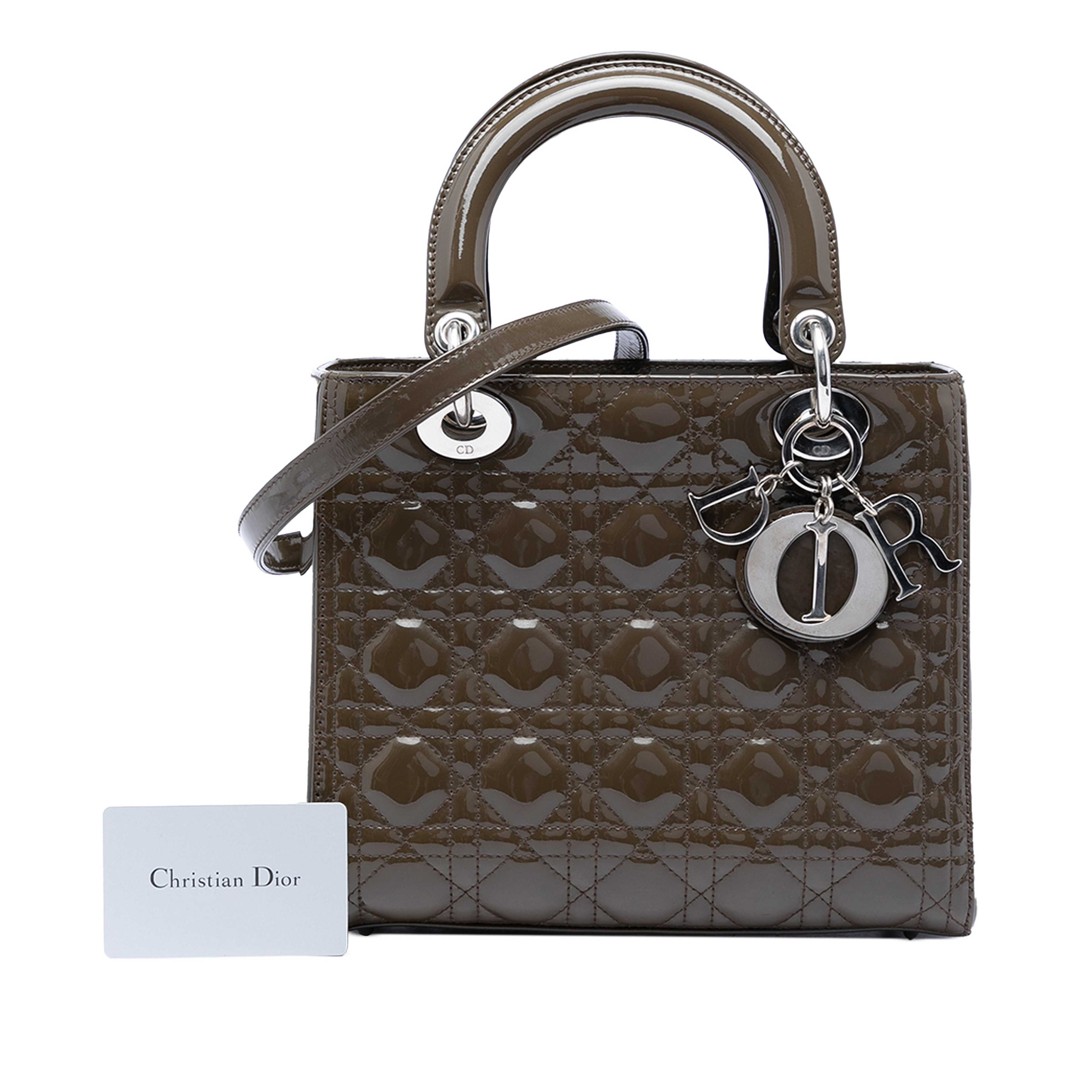 Dior Medium Patent Cannage Lady Dior, från Luxclusif, i färgen brun. Klicka för att öppna bilden i stort format