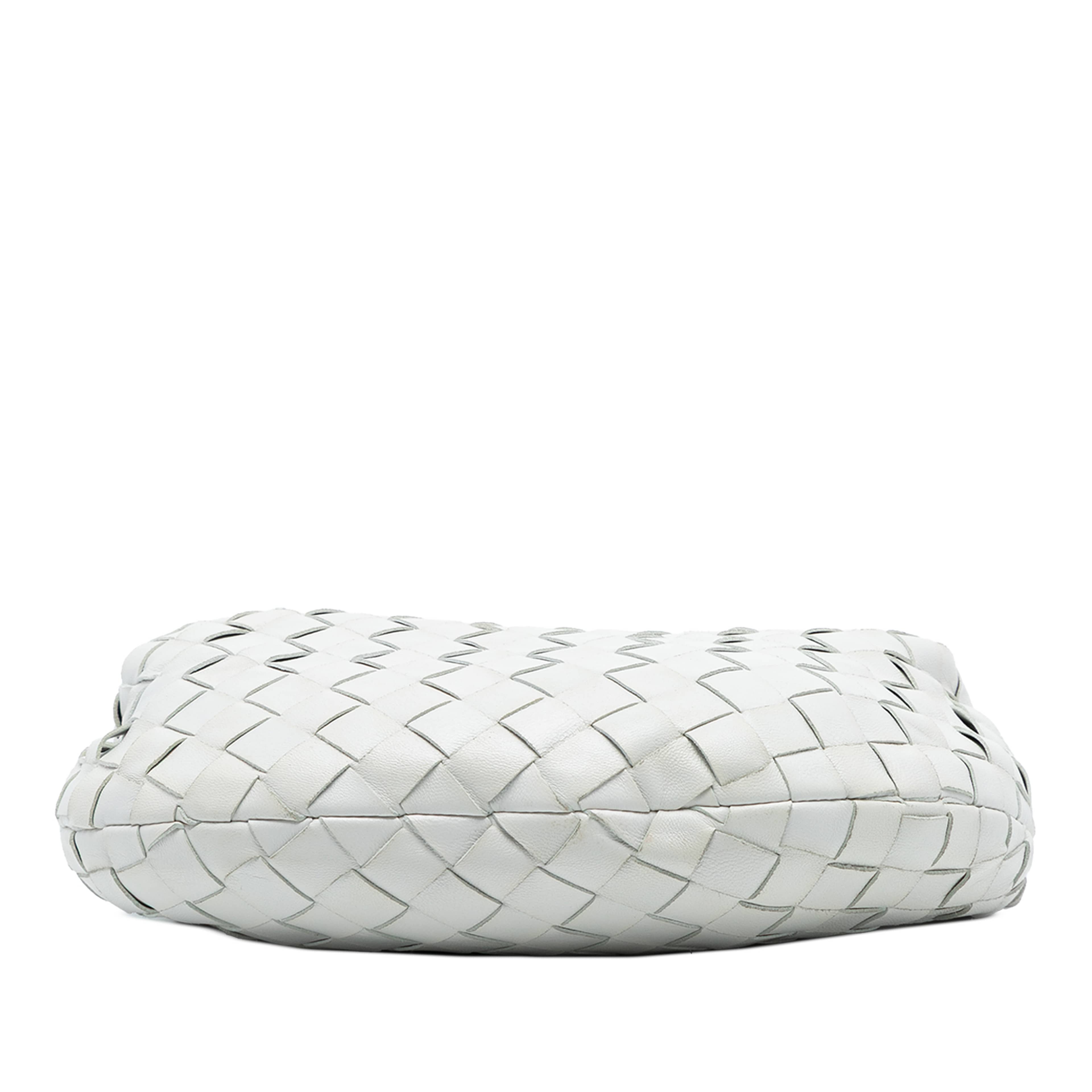 Bottega Veneta Mini Nappa Intrecciato Jodie, från Luxclusif, i färgen white. Klicka för att öppna bilden i stort format