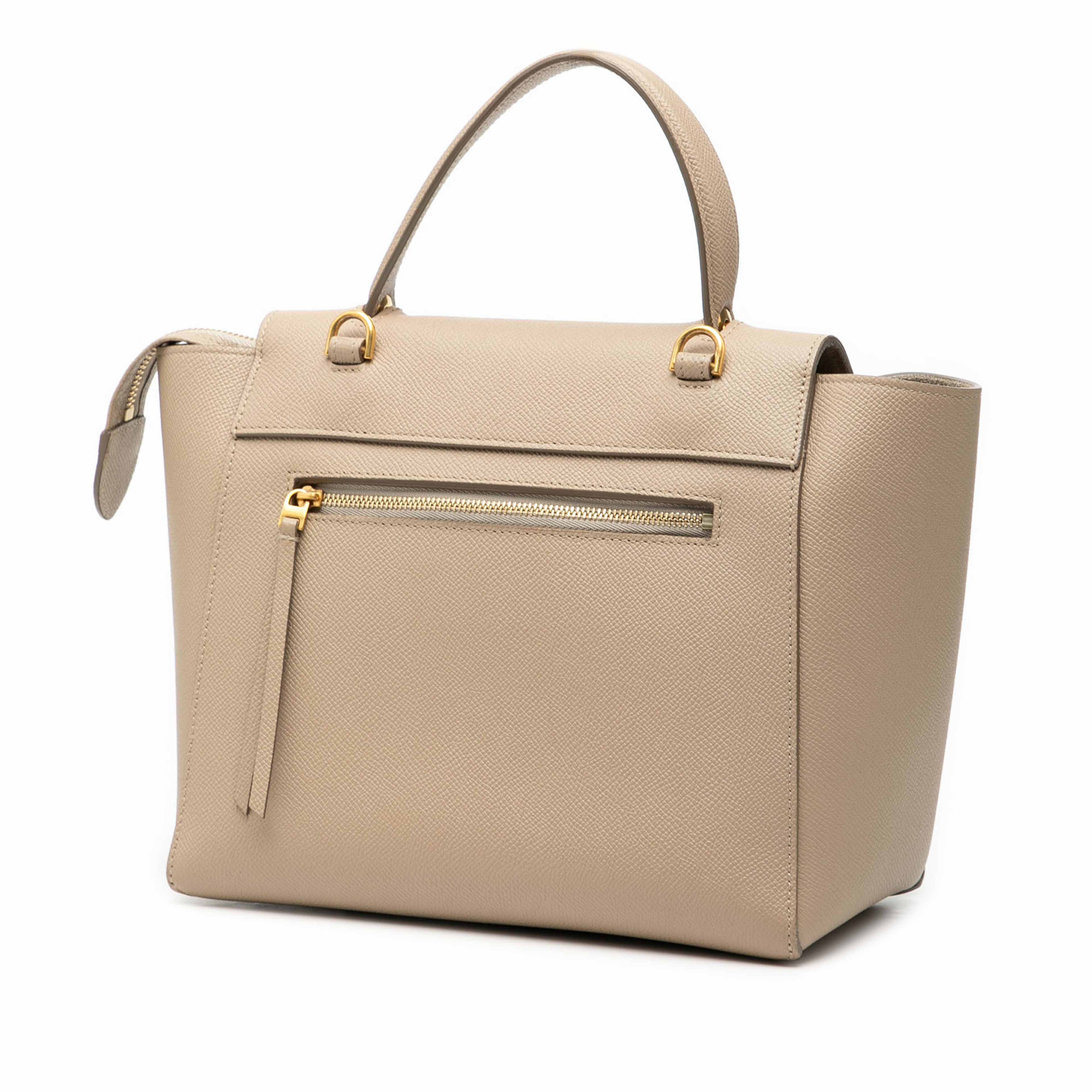 Celine Micro Grained Calfskin Belt Bag, från Luxclusif, i färgen beige. Klicka för att öppna bilden i stort format