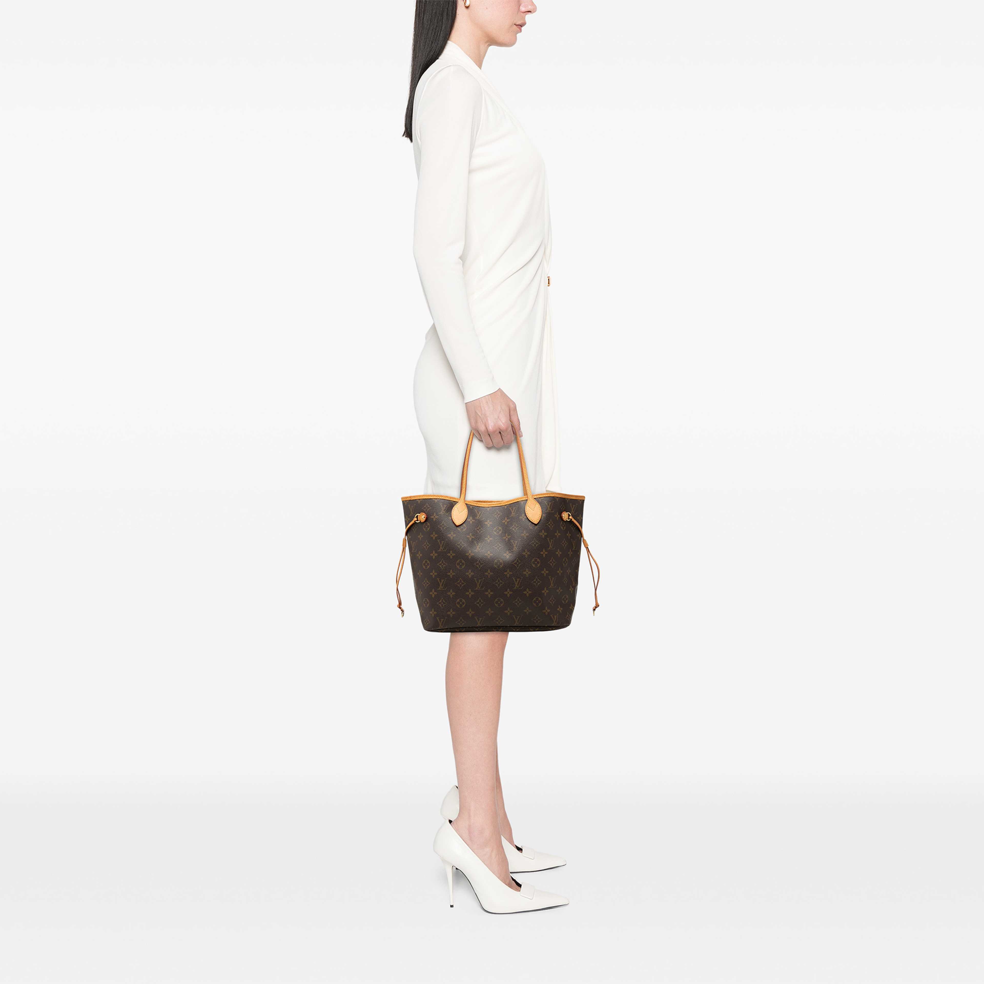 Louis Vuitton Monogram Neverfull Mm, från Luxclusif, i färgen brun. Klicka för att öppna bilden i stort format