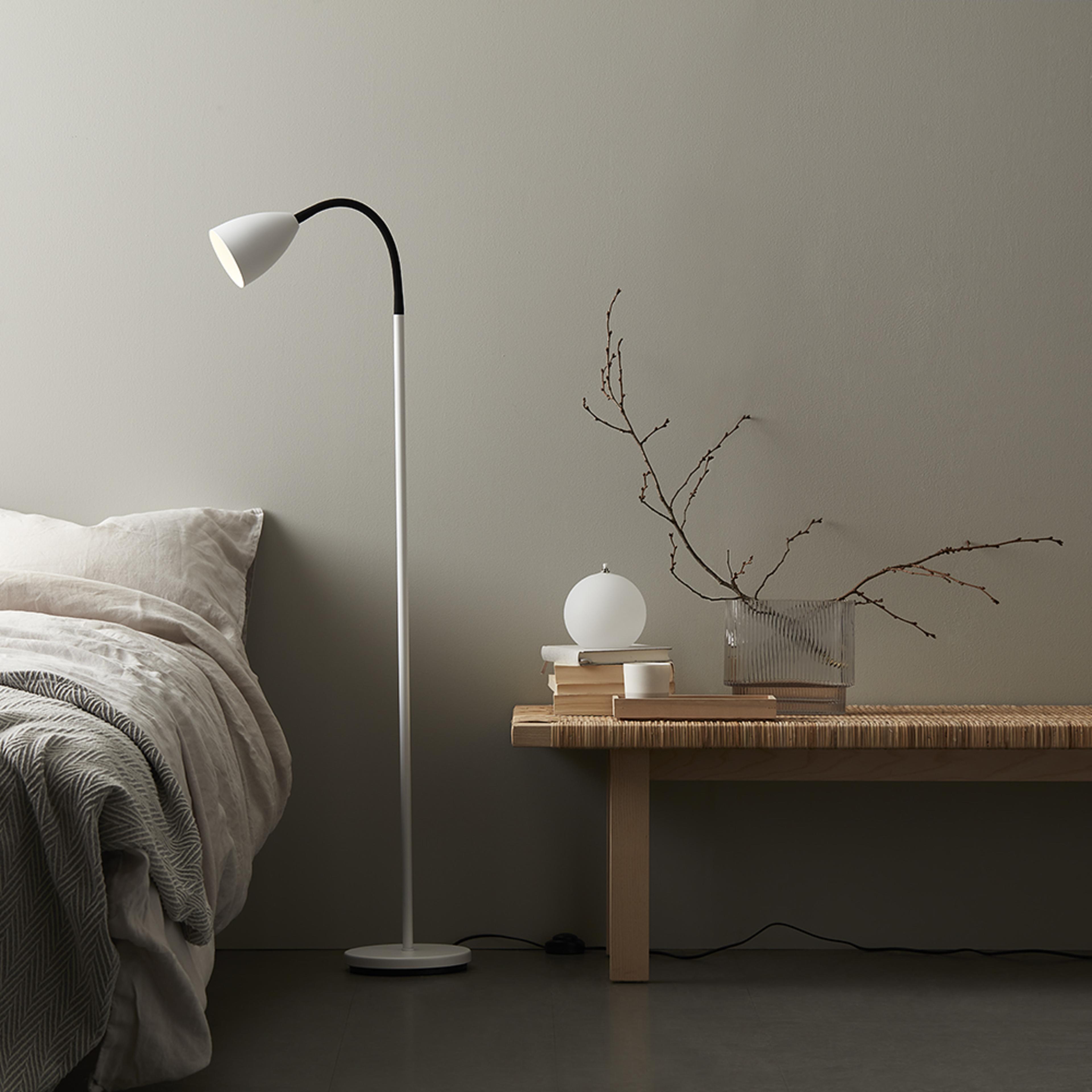 Golvlampa Trotsig