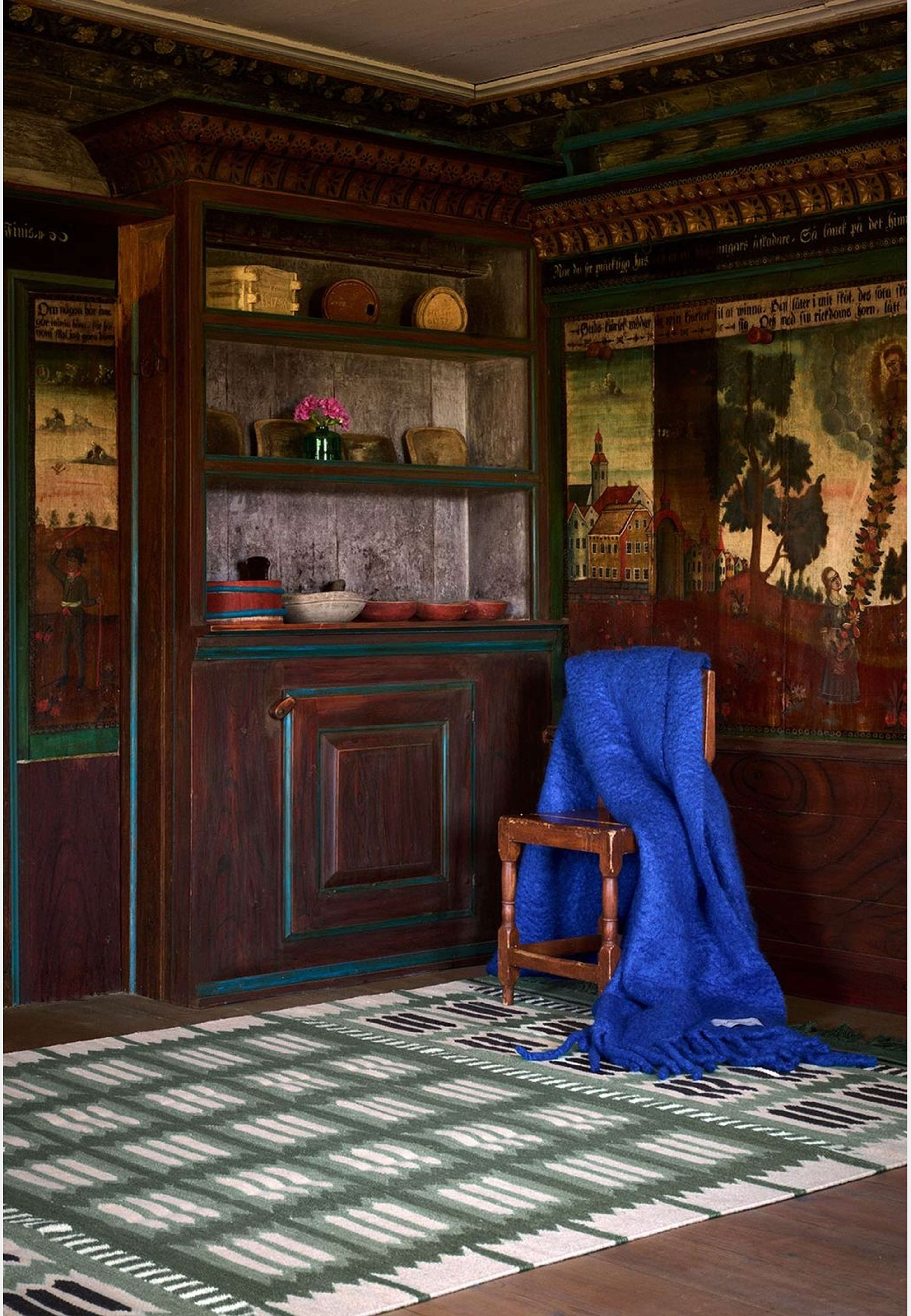 Röllakan Ullmatta 140x200 cm, från Layered, i färgen grön. Klicka för att öppna bilden i stort format